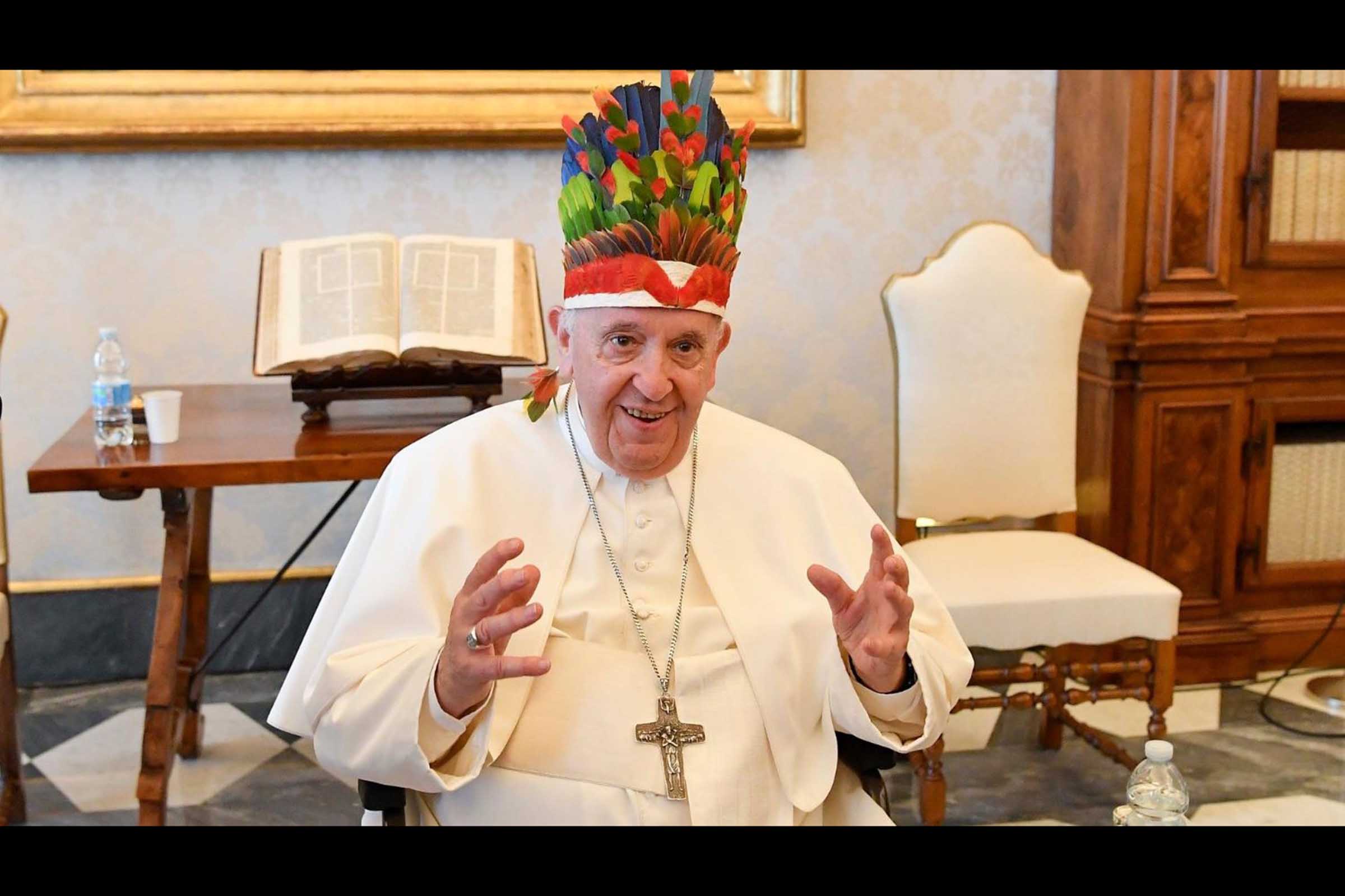 Francisco: Vocês estão na fronteira, com os mais pobres, onde eu gostaria de estar. O Papa insistiu aos bispos que “escutem os povos indígenas, escutem as comunidades de base, o Espírito Santo age através dessas pessoas”.