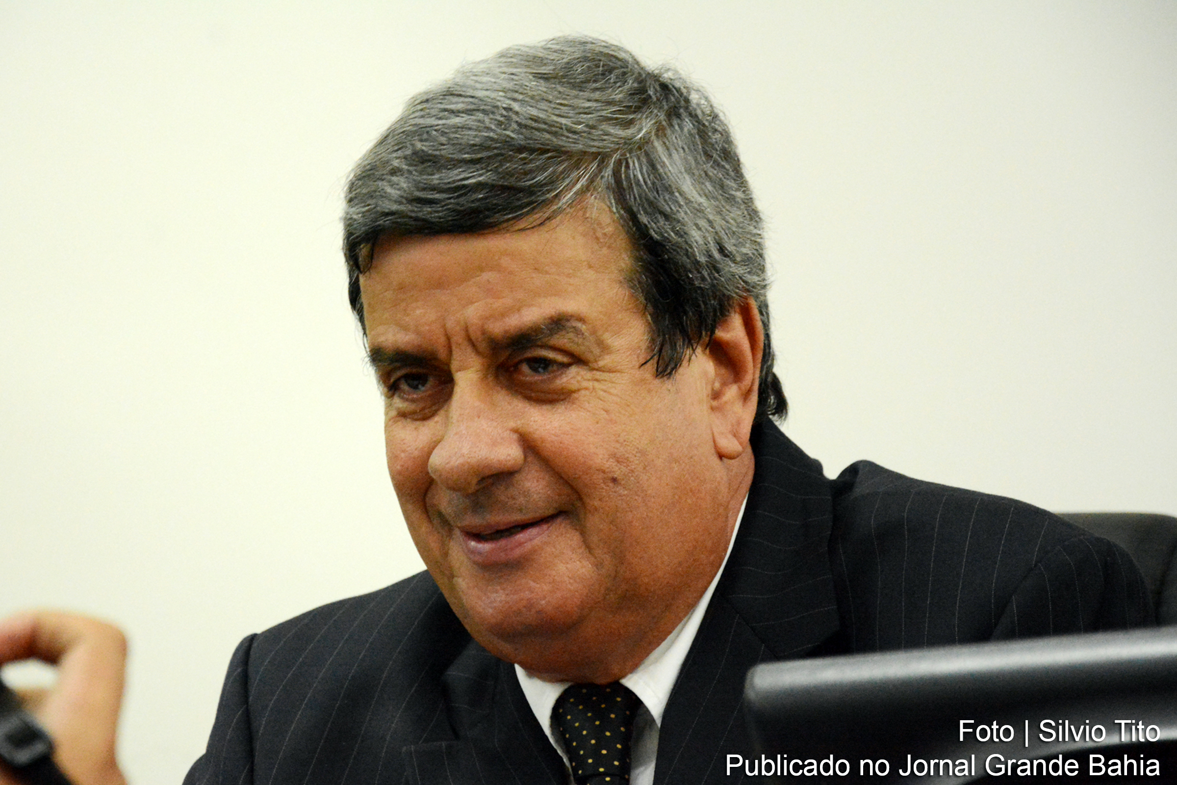 Prefeito Colbert Martins decreta ponto facultativo nas repartições públicas municipais de Feira de Santana; Iniciativa segue Governos Federal e Estadual