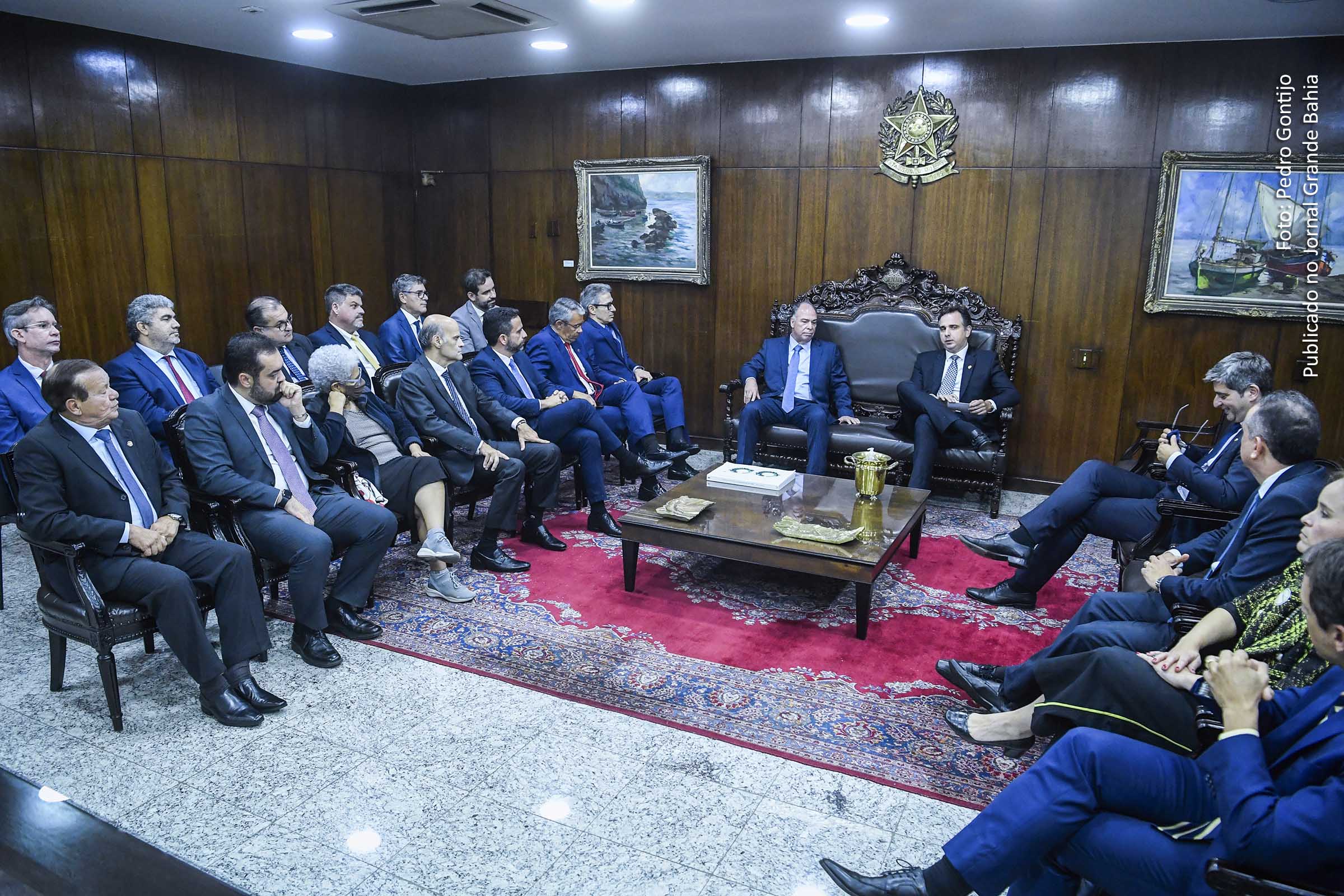 Governadores temem que redução do ICMS de combustíveis comprometa políticas públicas; Proposta do Governo Bolsonaro gera resistência