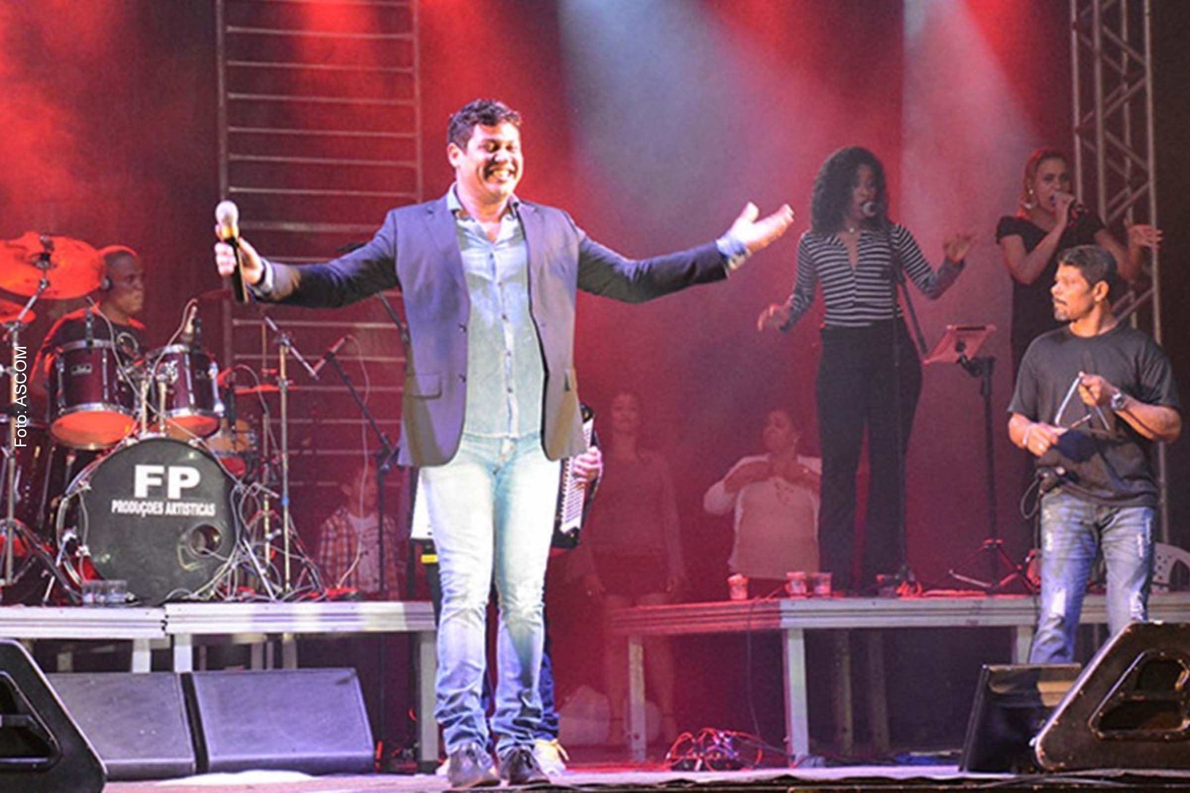 Em Tiquaruçu, o arrasta-pé será comandado pelos shows de Raízes do Nordeste, Dr. Edy, Calando Tião e Xotenejo.