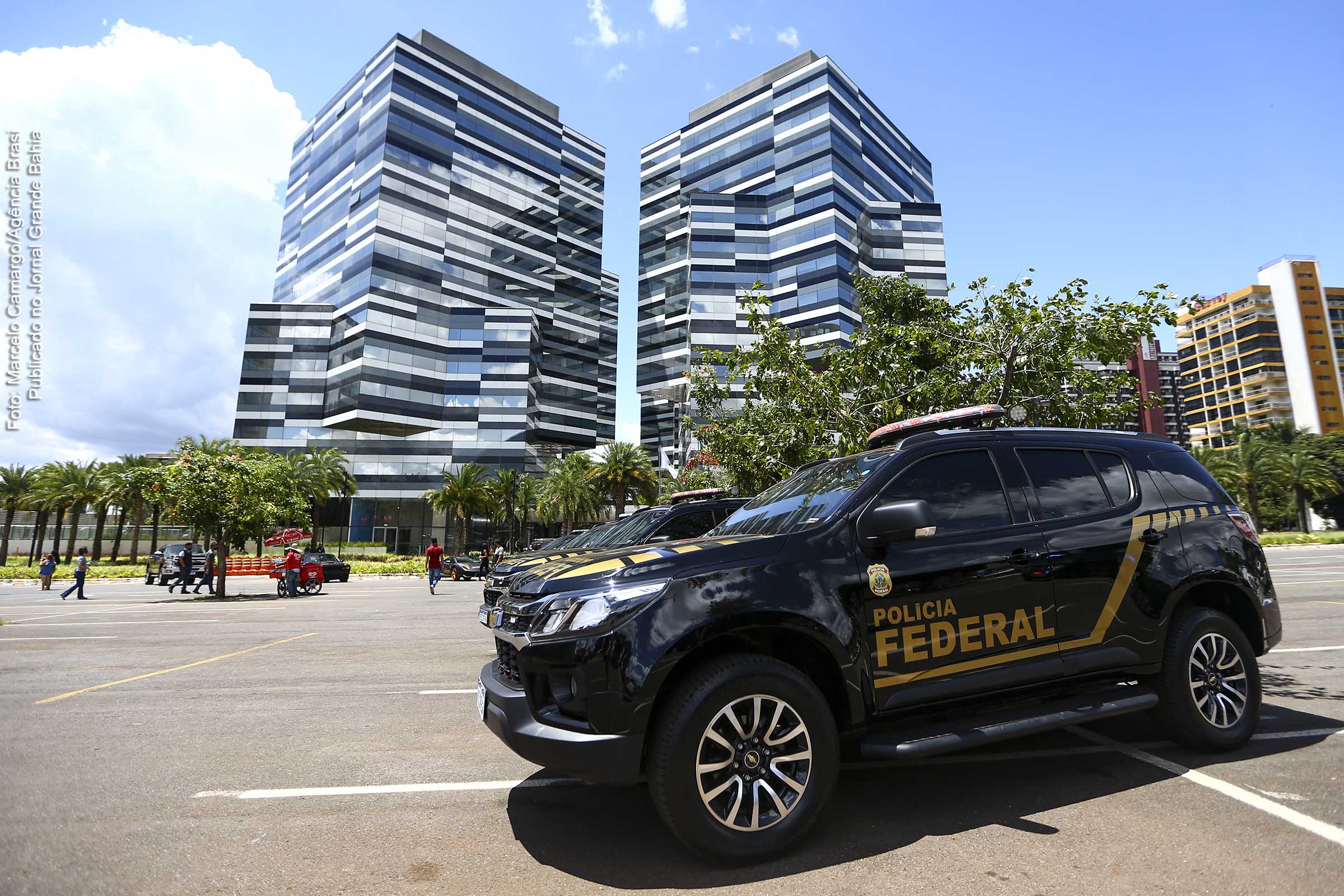 Sancionada MP que permite pagamento de sobreaviso a policiais federais; Medida também possibilita financiamento de plano de saúde da categoria