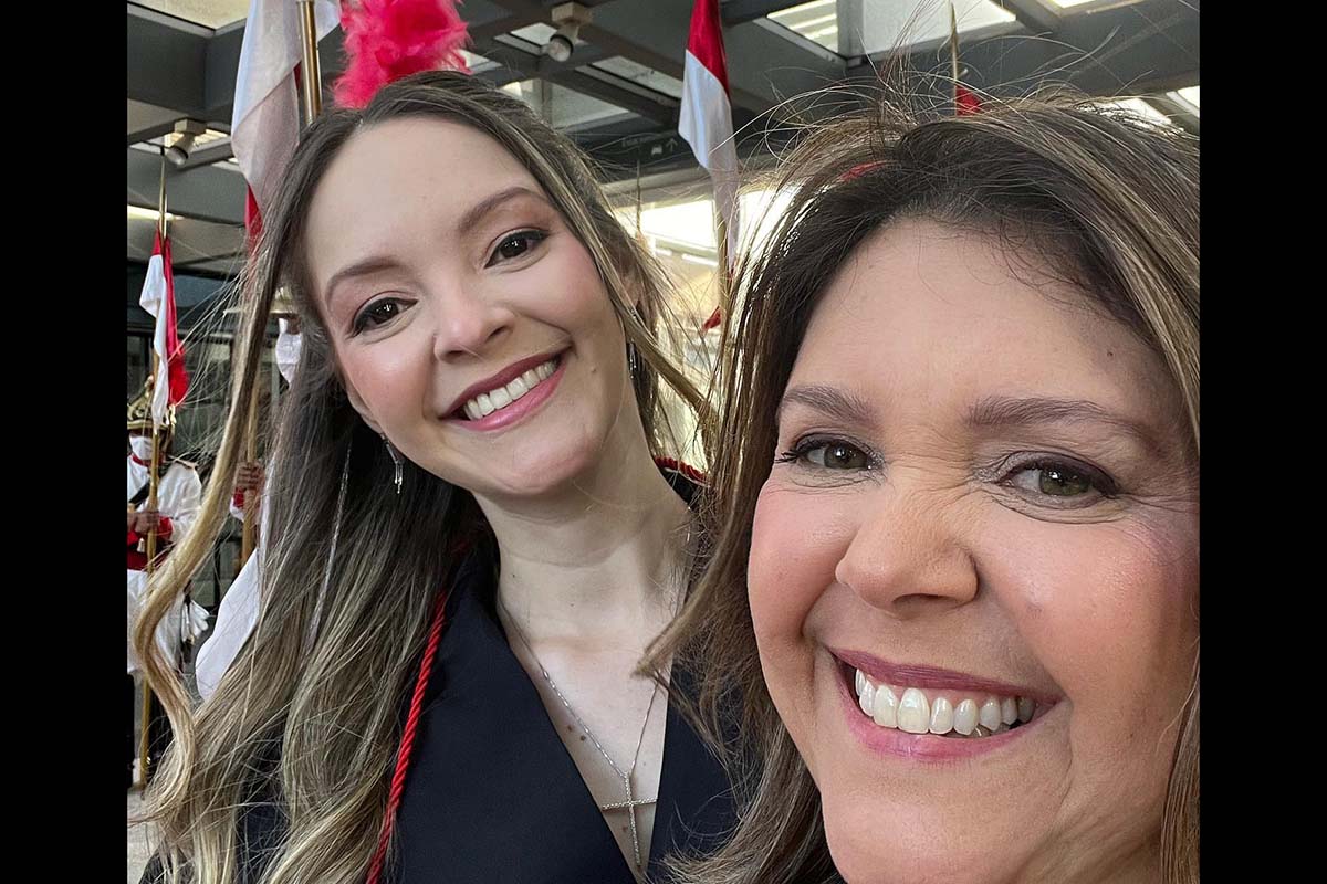 A odontóloga Suzana Mello e sua filha Camila Mello Lima, Procuradora Federal do Ministério do Trabalho.