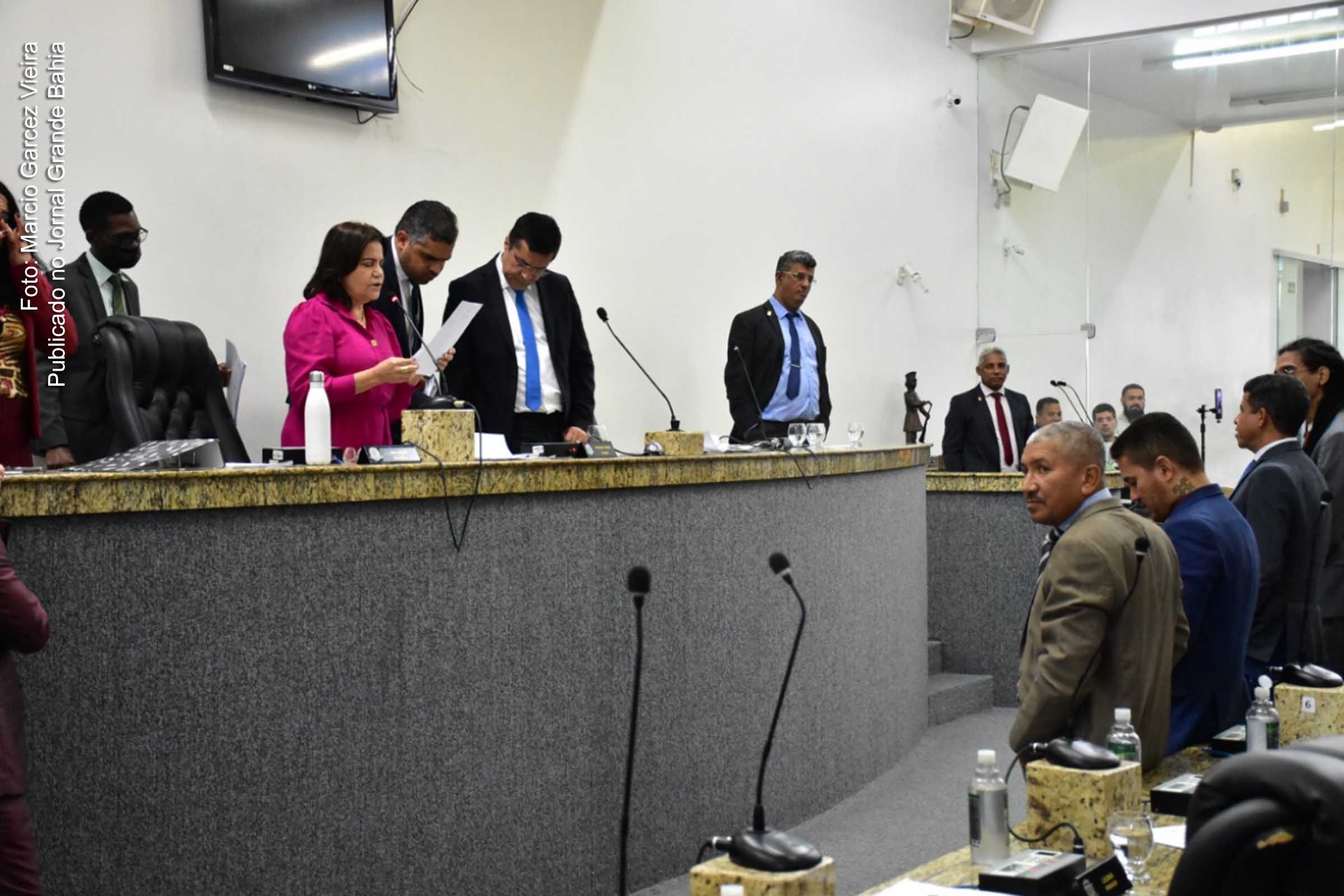 Câmara Municipal de Feira de Santana modifica Regimento e aprova antecipação da eleição para Mesa Diretiva do biênio 2022