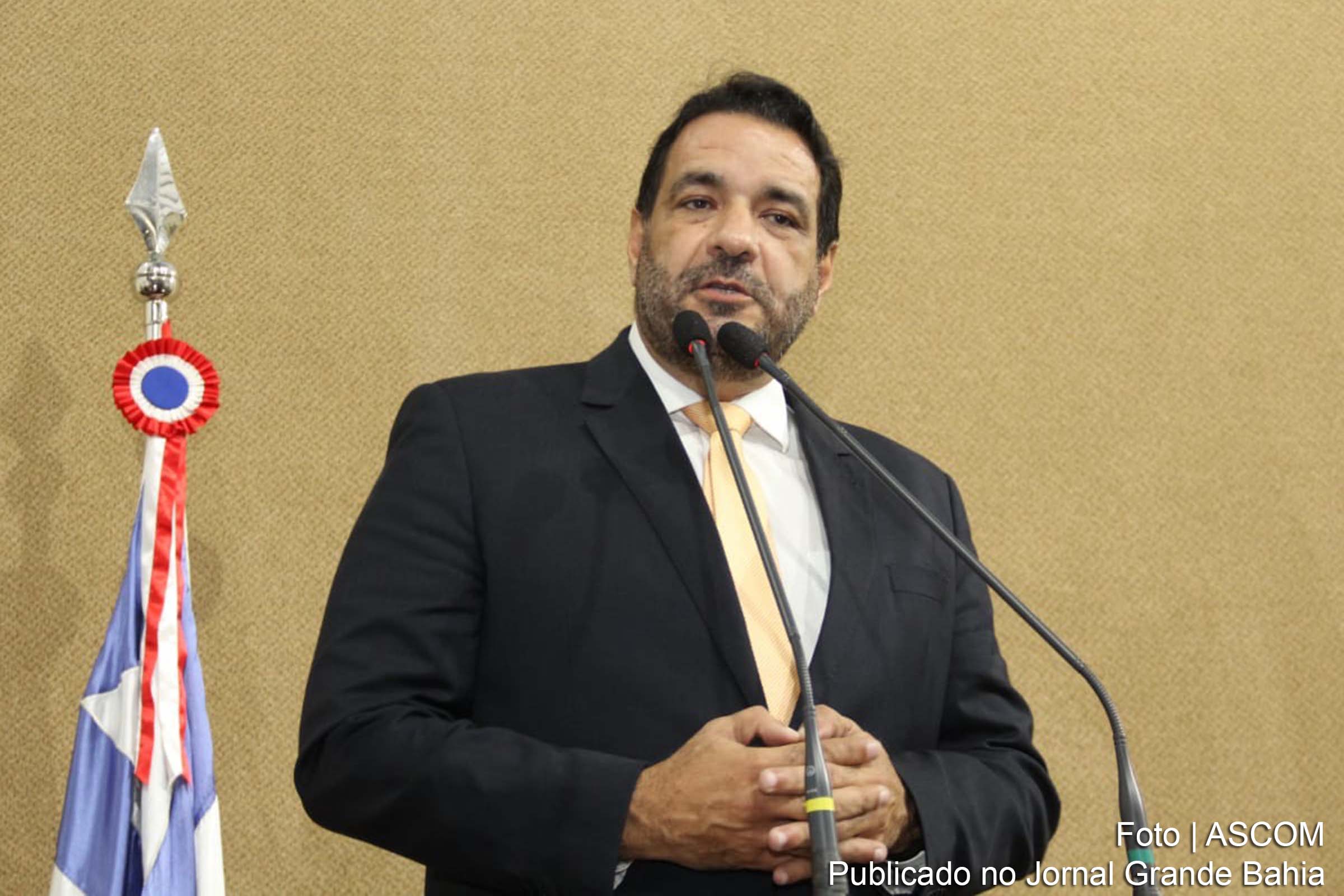 Deputado Alan Sanches cobra do governador Rui Costa (PT) uma explicação.