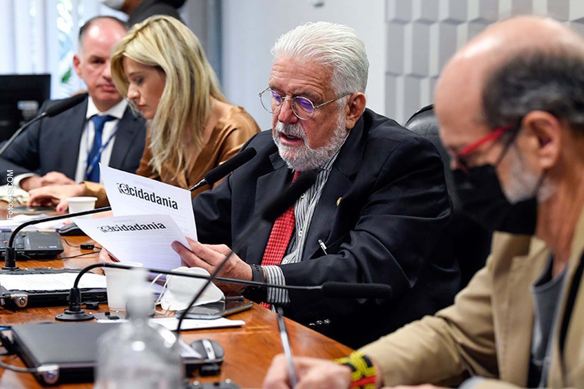 Jaques Wagner, presidente da CMA e autor do projeto de marco regulatório, durante a audiência.