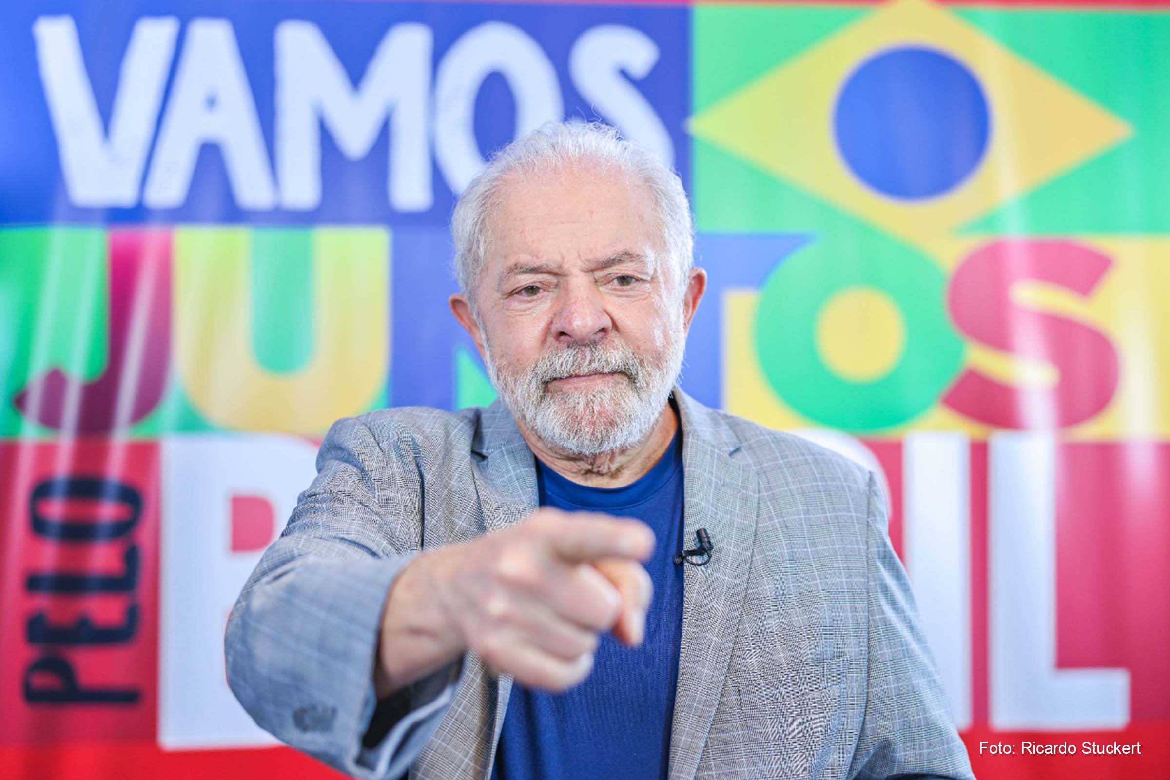 Luiz Inácio Lula da Silva criticou a prática do governo Jair Bolsonaro de impor sigilo de 100 anos para assuntos que ele não quer que sejam investigados.