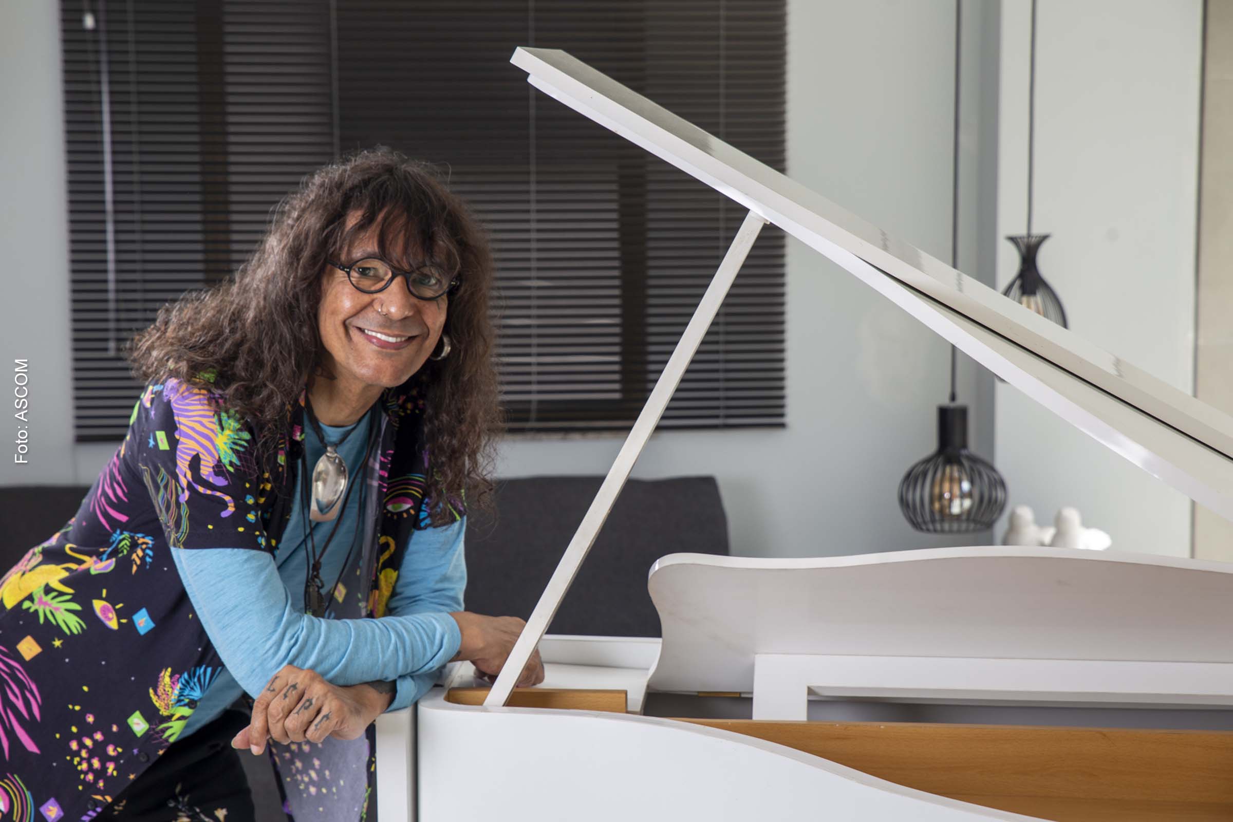 Show de Luiz Caldas acontece na Pupileira, no bairro de Nazaré, com repertório de clássicos da música brasileira e internacional.