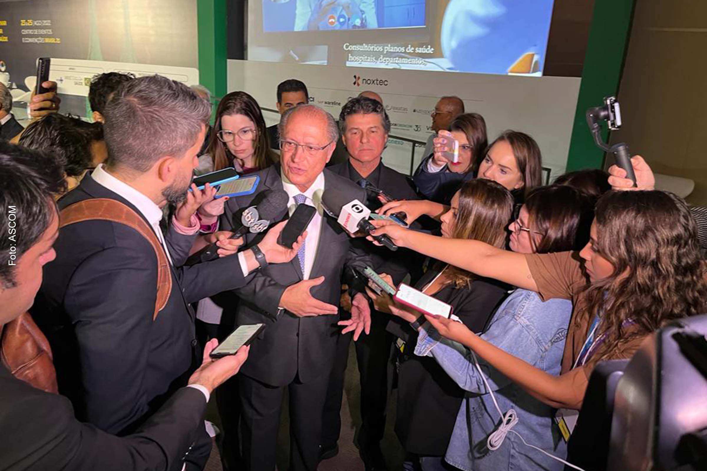 Alckmin defendeu mais recursos para o SUS e a criação de uma secretaria específica dentro do Ministério da Saúde para cuidar de hospitais filantrópicos.