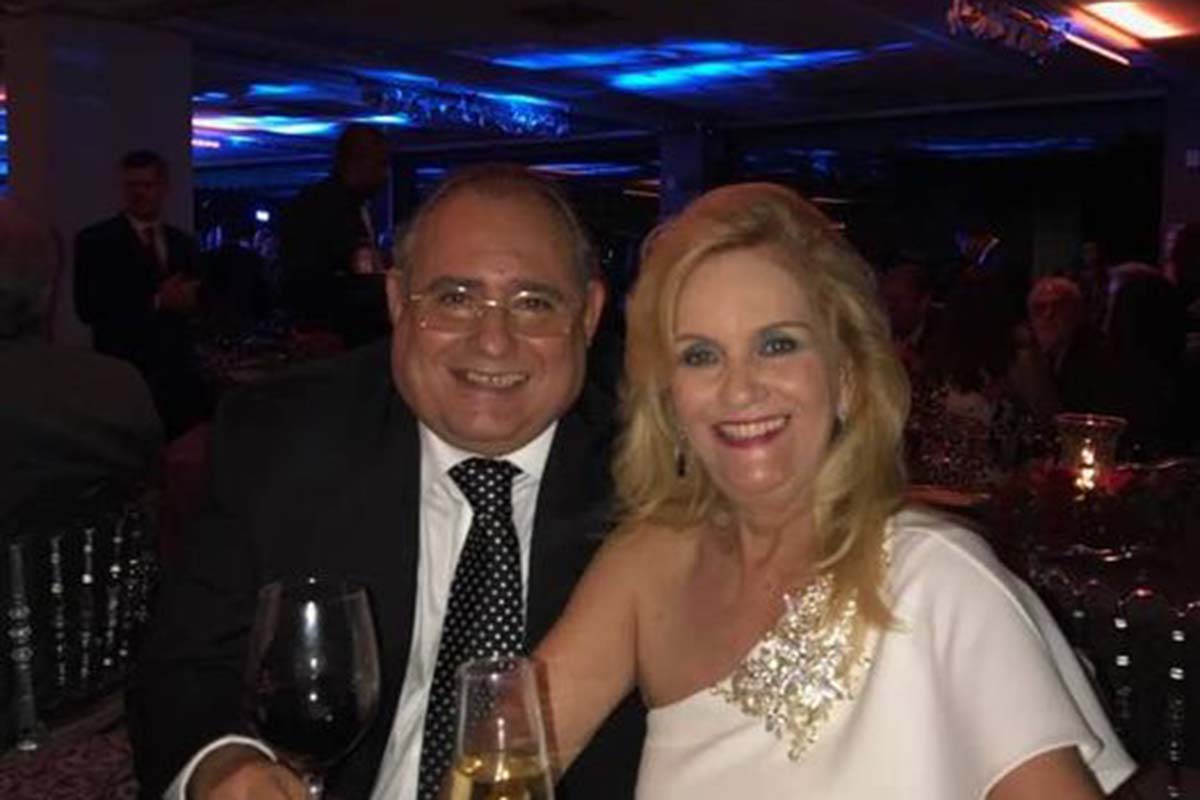 Os socialites Anibal Gordilho e Auxiliadora, sempre na rota internacional Salvador-Lisboa.