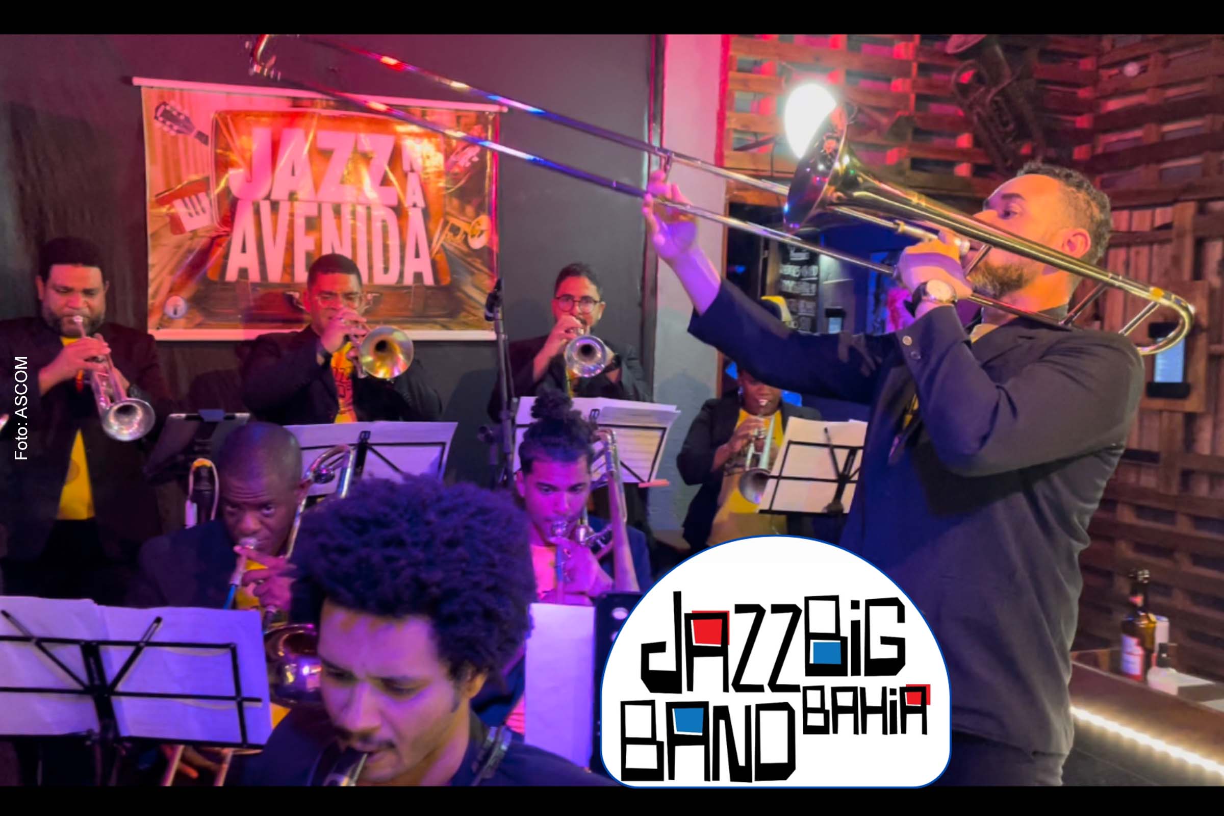 A banda apresentou repertório de clássicos como Glenn Miller e Count Basie com arranjos bem elaborados, cheios de solos e improvisações, no palco da ‘Jazz na Avenida’.