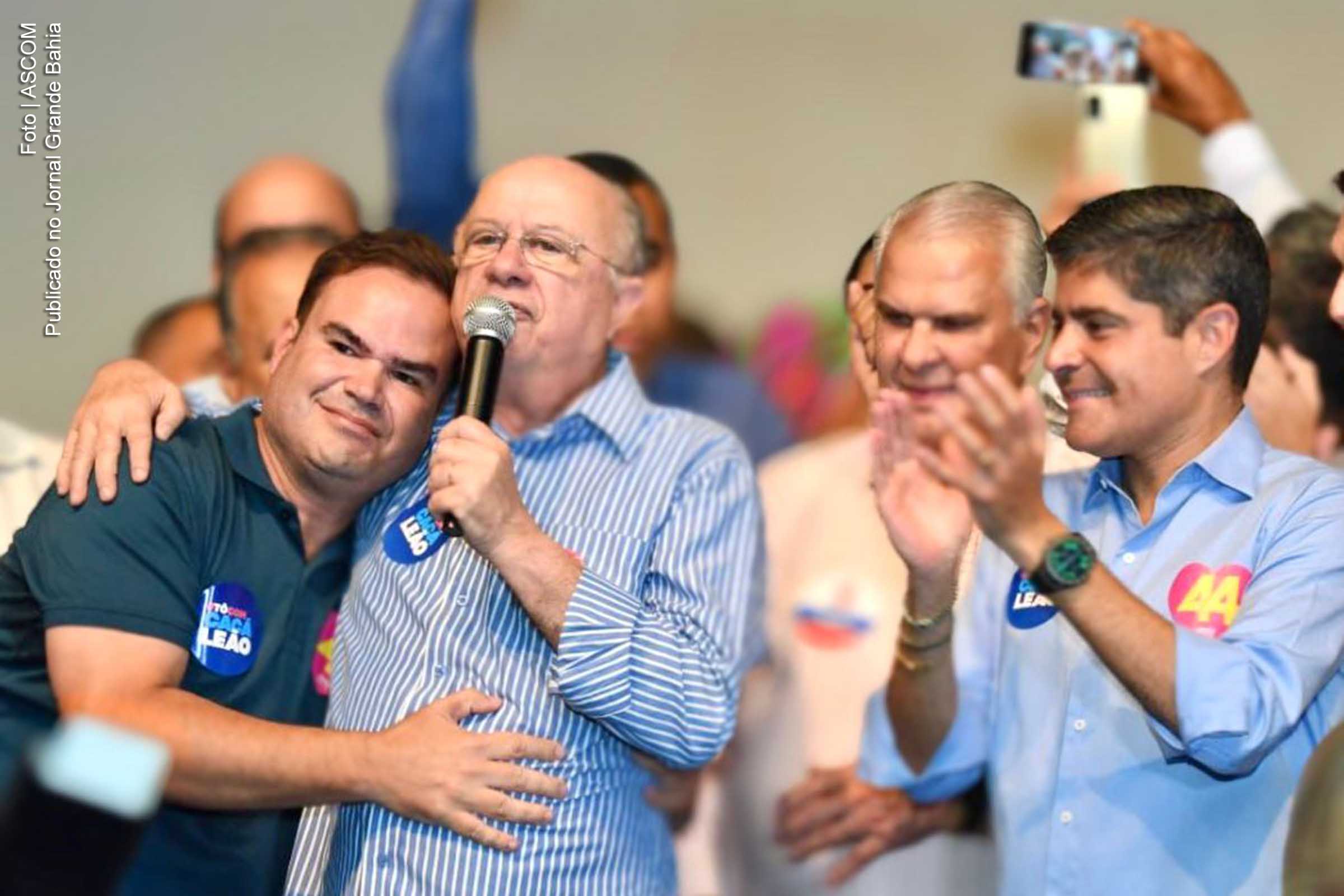 Cacá Leão, José Ronaldo e ACM Neto em ato de campanha no auditório da CDL em Feira de Santana, realizado na quarta-feira (10/08/2022).