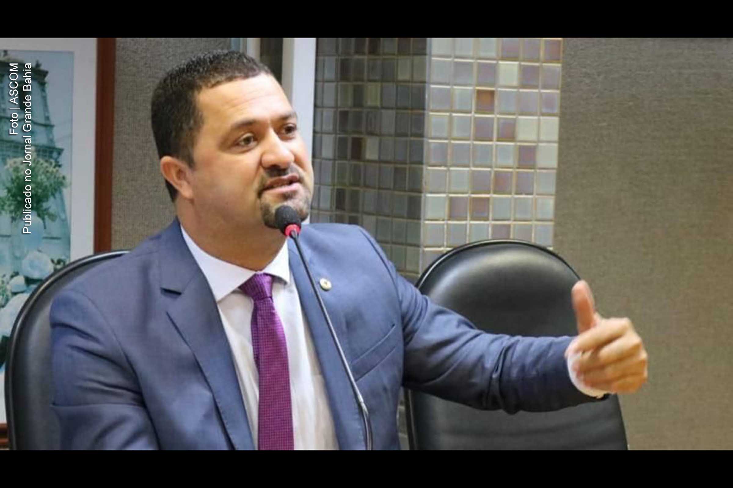 Deputado Osni Cardoso (PT) denuncia escolha da vice de ACM Neto (UB) como uma tentativa dos Magalhães de monopolizar comunicação da Bahia, através da união de interesses entre a Rede Bahia e TV Aratu.