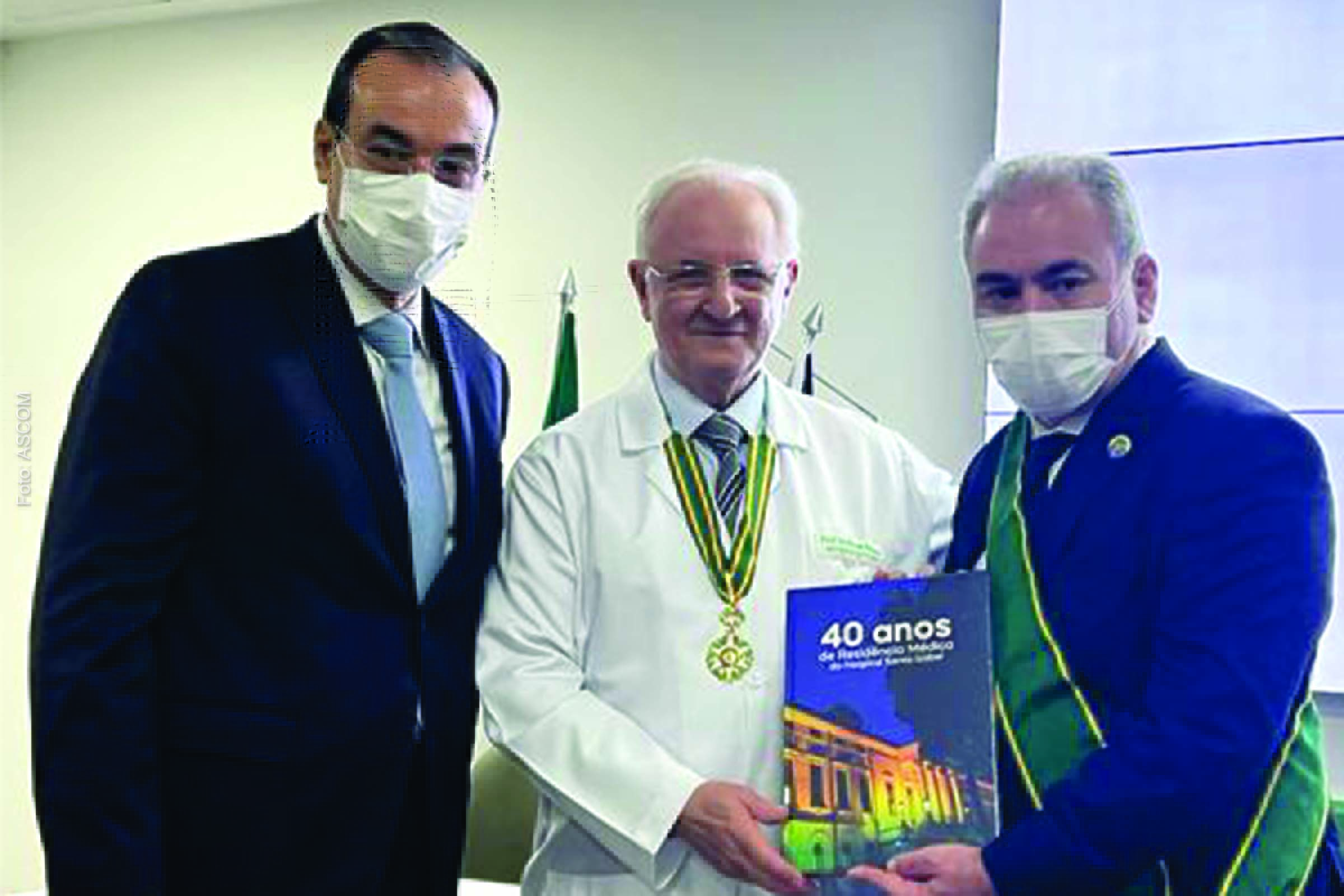 Professor doutor Gilson Soares Feitosa foi agraciado nesta quinta-feira (18/08/2022) com a Ordem do Mérito Médico, na Classe Comendador.