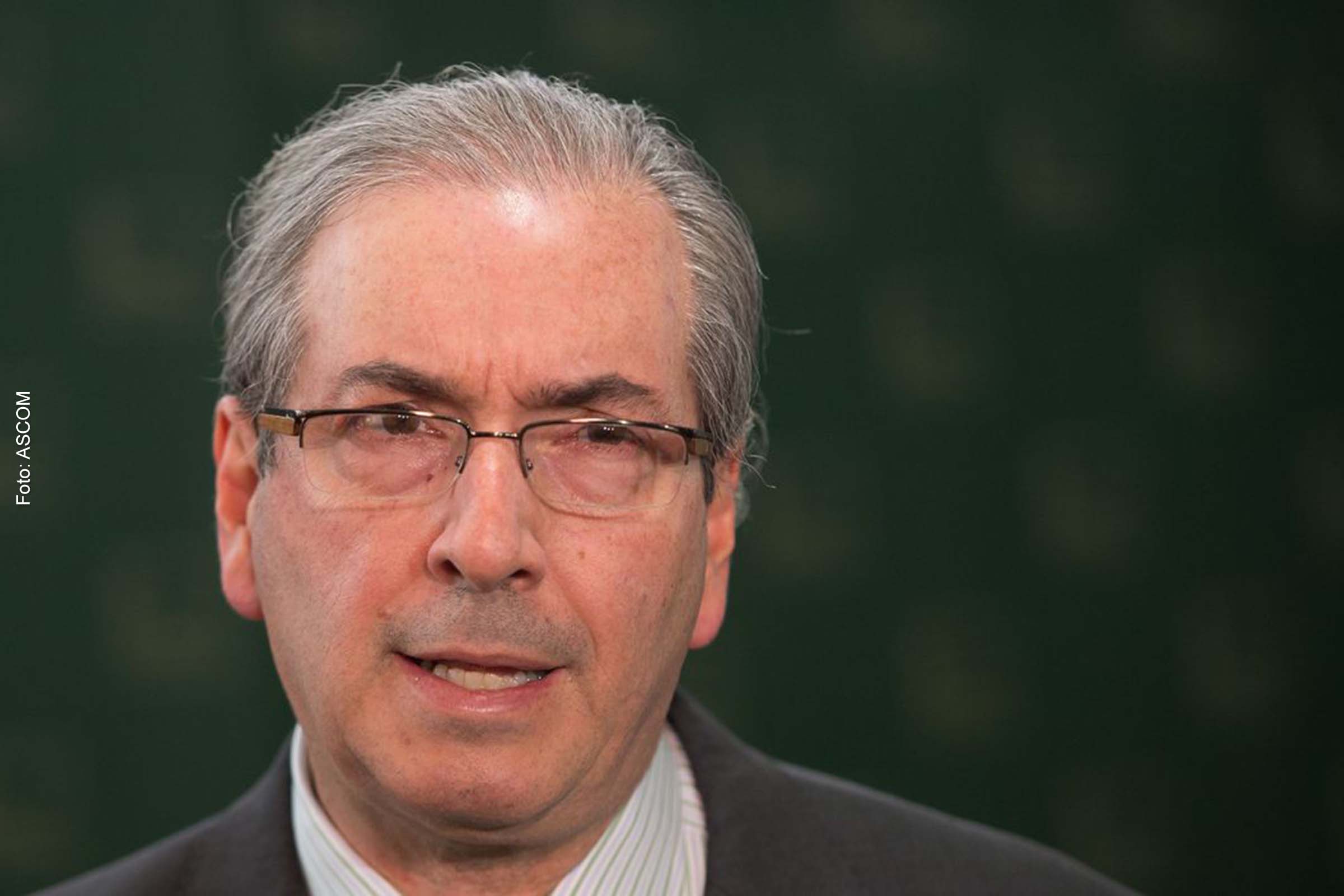 Cunha teve seu mandato cassado pela Câmara dos Deputados em 2016 por quebra de decoro parlamentar, após denúncias de ter ocultado a existência de contas bancárias no exterior.