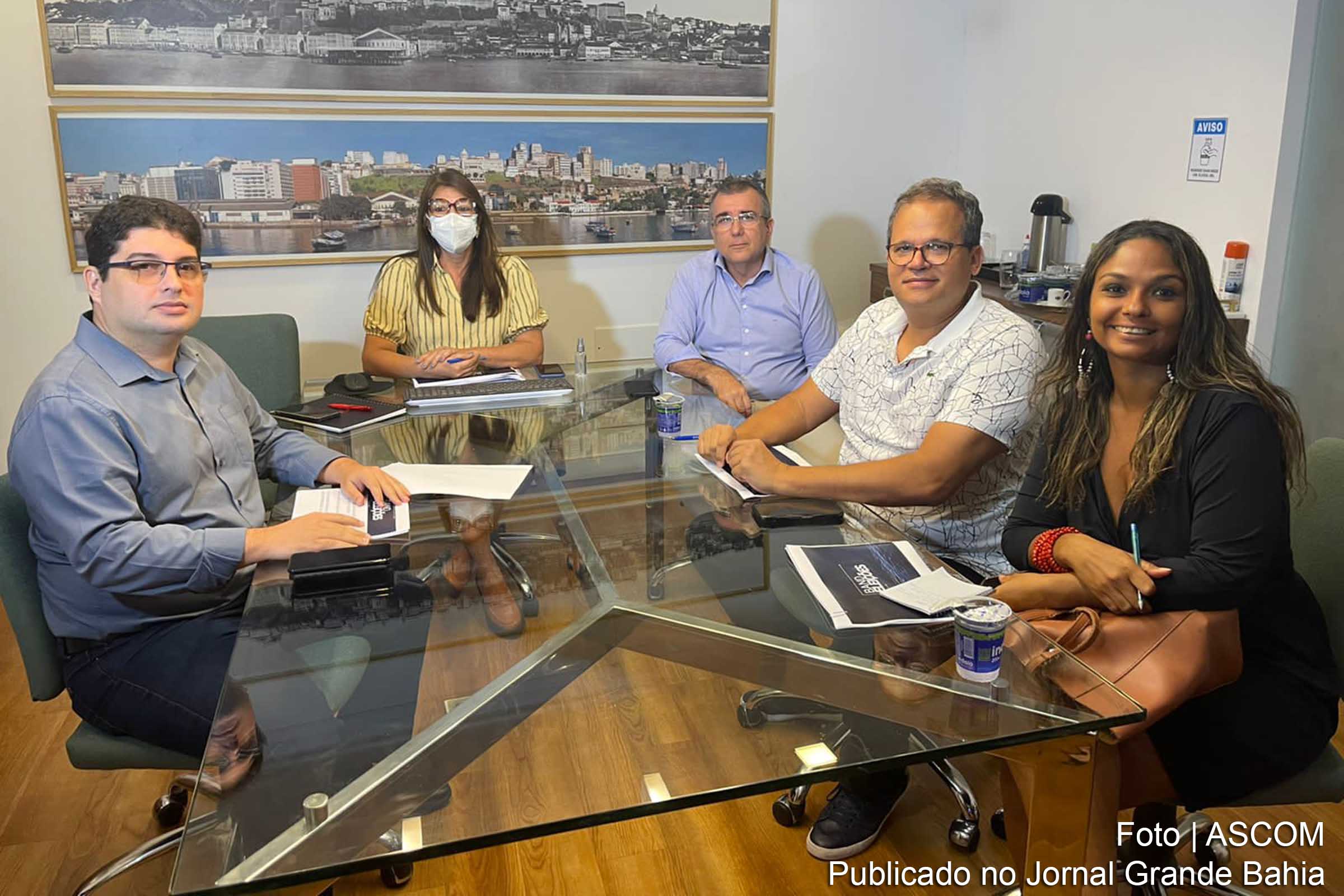 Representantes dos candidatos Jerônimo Rodrigues (PT), João Roma (PL) e Kleber Rosa (PSOL) participaram de reunião com a diretoria da emissora Band Bahia.