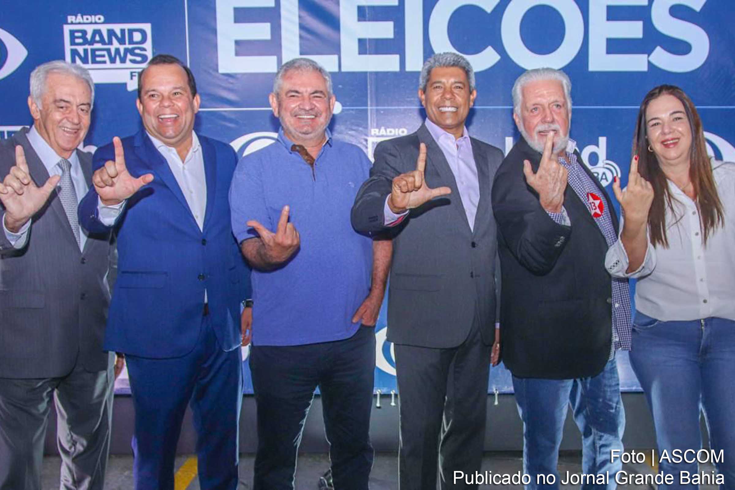 Jerônimo Rodrigues (PT) comemora apoio dos senadores Otto Alencar (PSD), Angelo Coronel (PSD) e Jaques Wagner (PT).