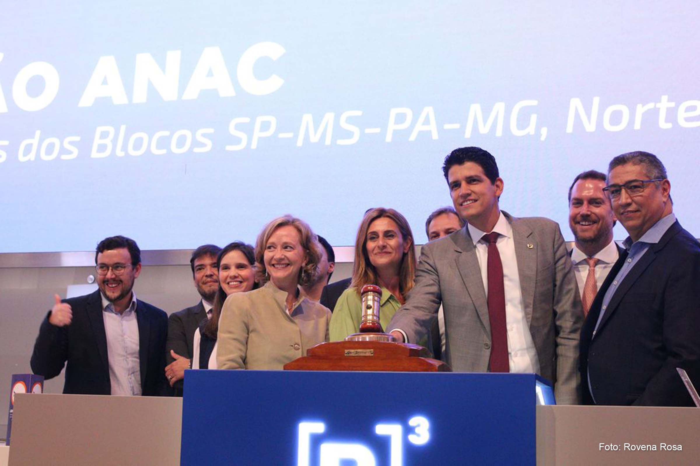 Leilão desta quinta-feira (18/08/2022) concedeu 15 aeroportos, divididos em três blocos, à iniciativa privada e gerou R$ 2,716 bilhões para o Governo.