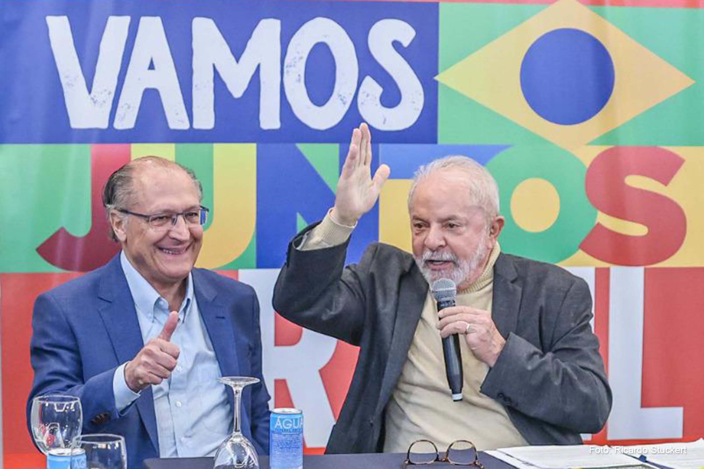 “Há três palavras para que um país dê certo: credibilidade na sociedade, previsibilidade e estabilidade", disse Lula.