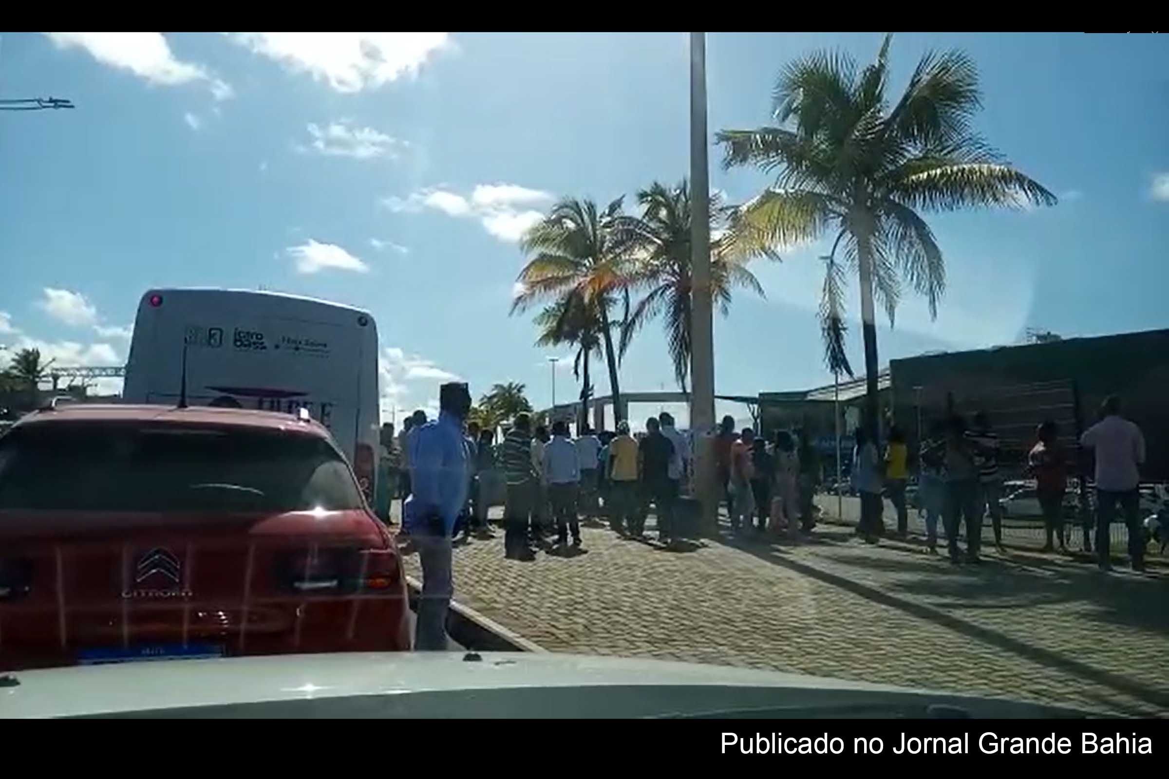 Possível crime eleitora é denunciado e envolve transporte de funcionários da Prefeitura de Salvador para evento com ACM Neto.