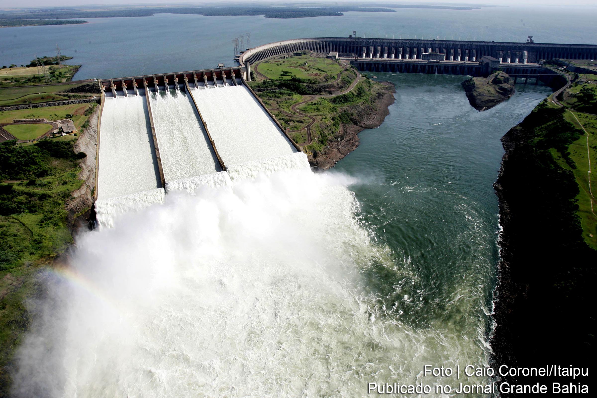 É a primeira redução da tarifa de Itaipu após 13 anos, permitindo a redução da conta de luz do consumidor da energia gerada pela usina.