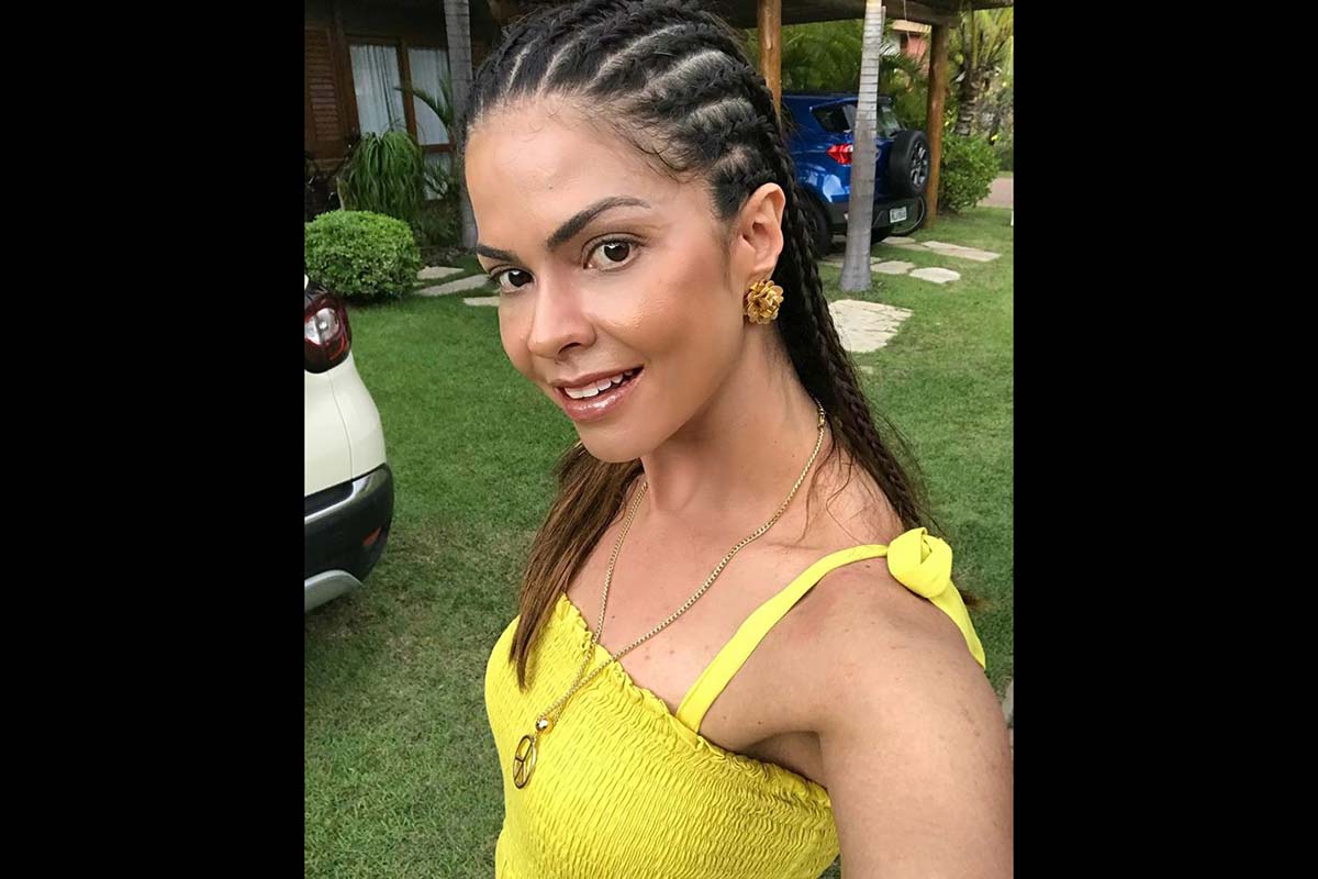 Ziza Cerqueira, filha de Solange Rodrigues e Modezil Cerqueira.