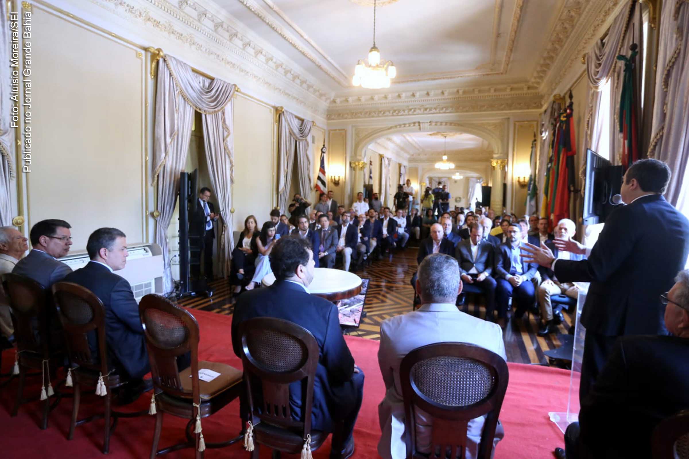 Assinatura do contrato de arrendamento da área para construção do terminal de minérios de Suape