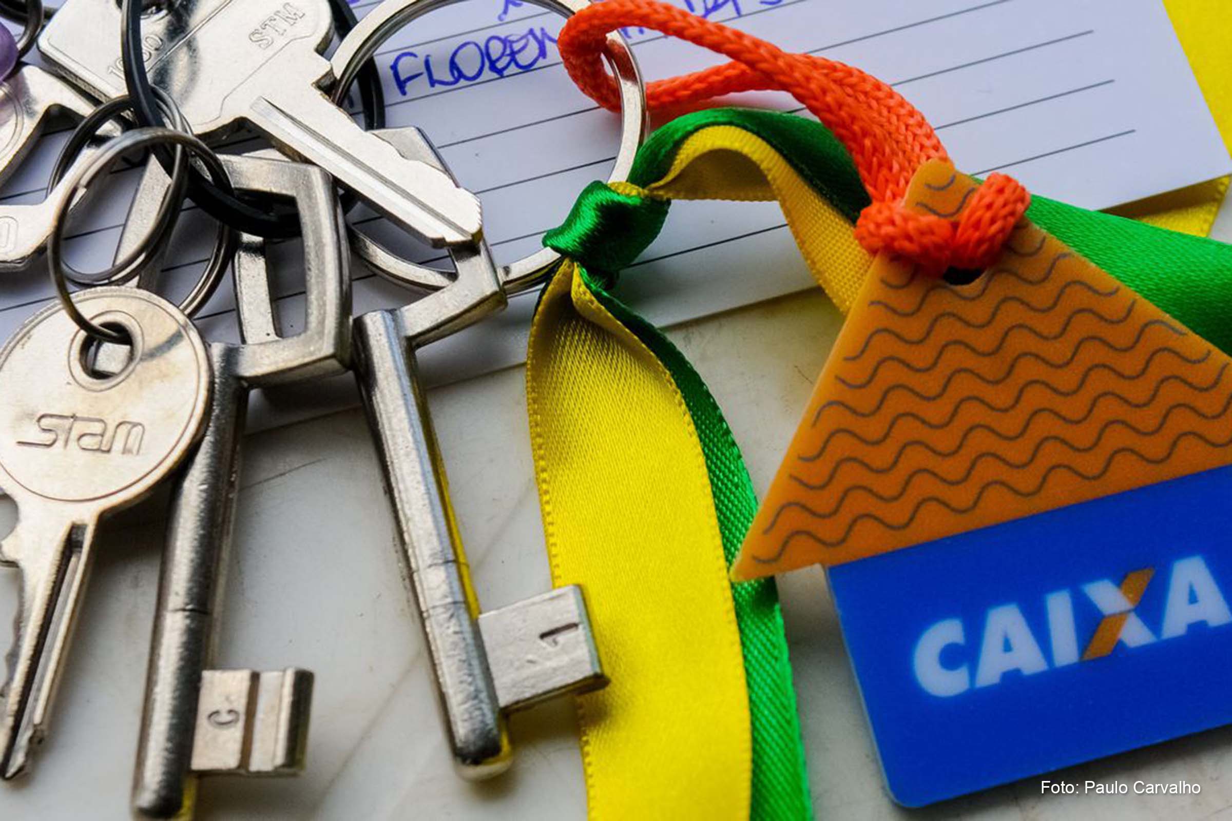 Diário Oficial da União publicou portaria que autoriza o uso desses recursos para pagar prestações do Programa Casa Verde e Amarela.