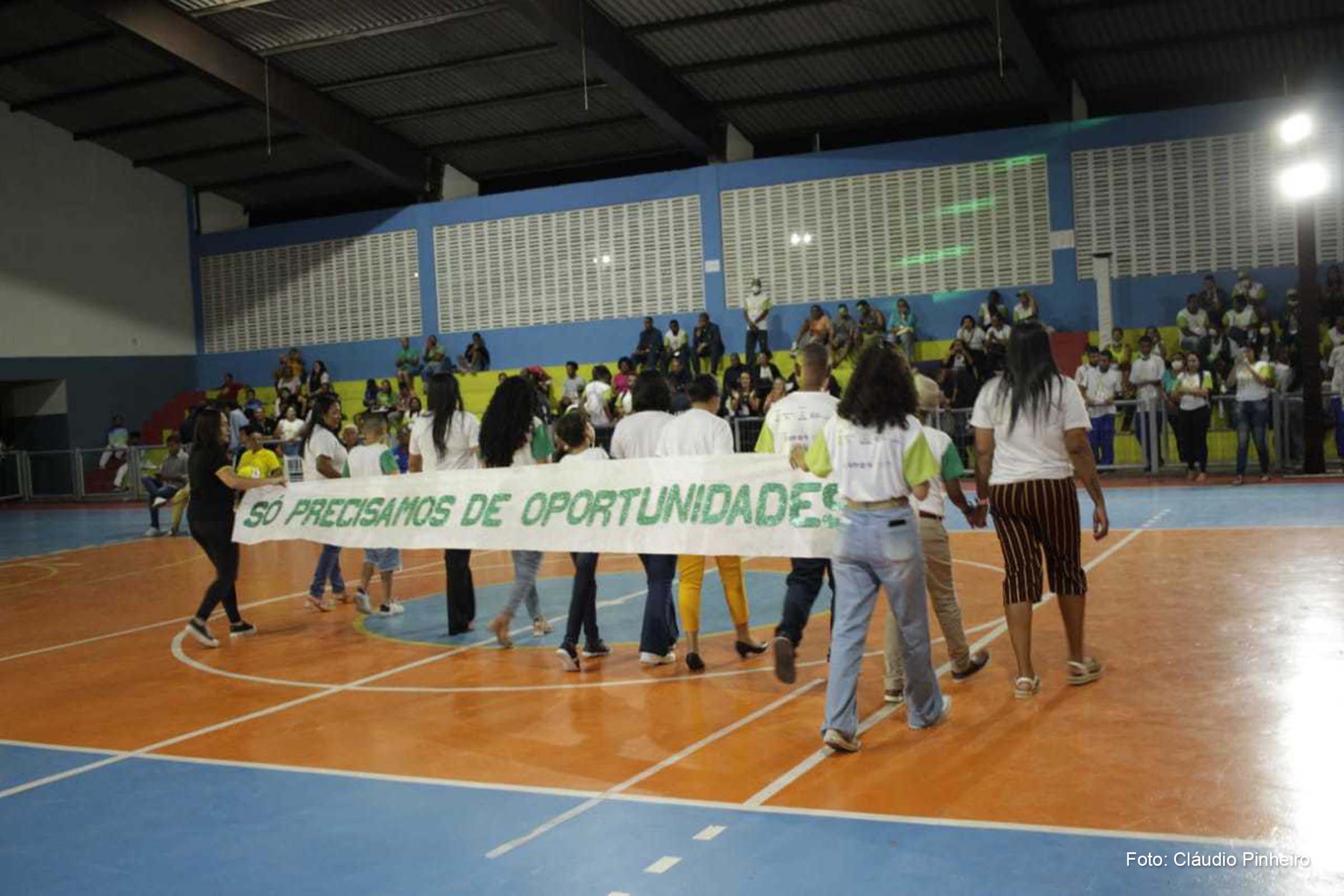 Cerimônia de abertura das Olimpíadas Especiais das Apaes da Bahia celebra a inclusão no esporte