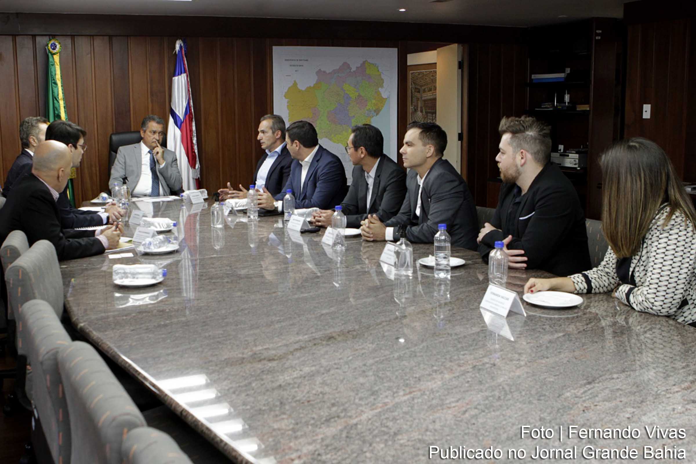 Governador Rui Costa recebe Vicente Marino, presidente da Bridgestone na América Latina Sul. Empresa anuncia expansão de investimentos na Bahia e conta com incentivo do governo estadual.