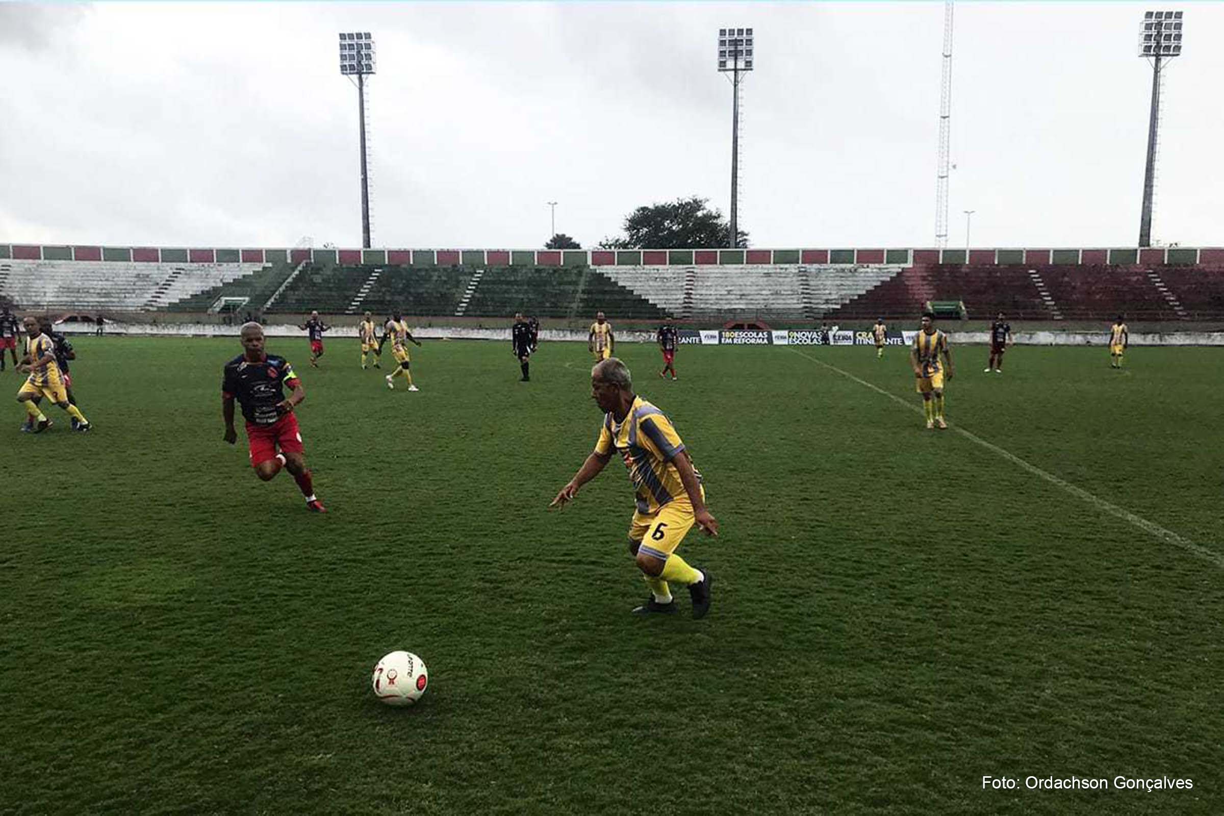 Estádio Alberto Oliveira, o Joia da Princesa, foi palco para os dois jogos da rodada de abertura da competição, que conta com 21 equipes no total.