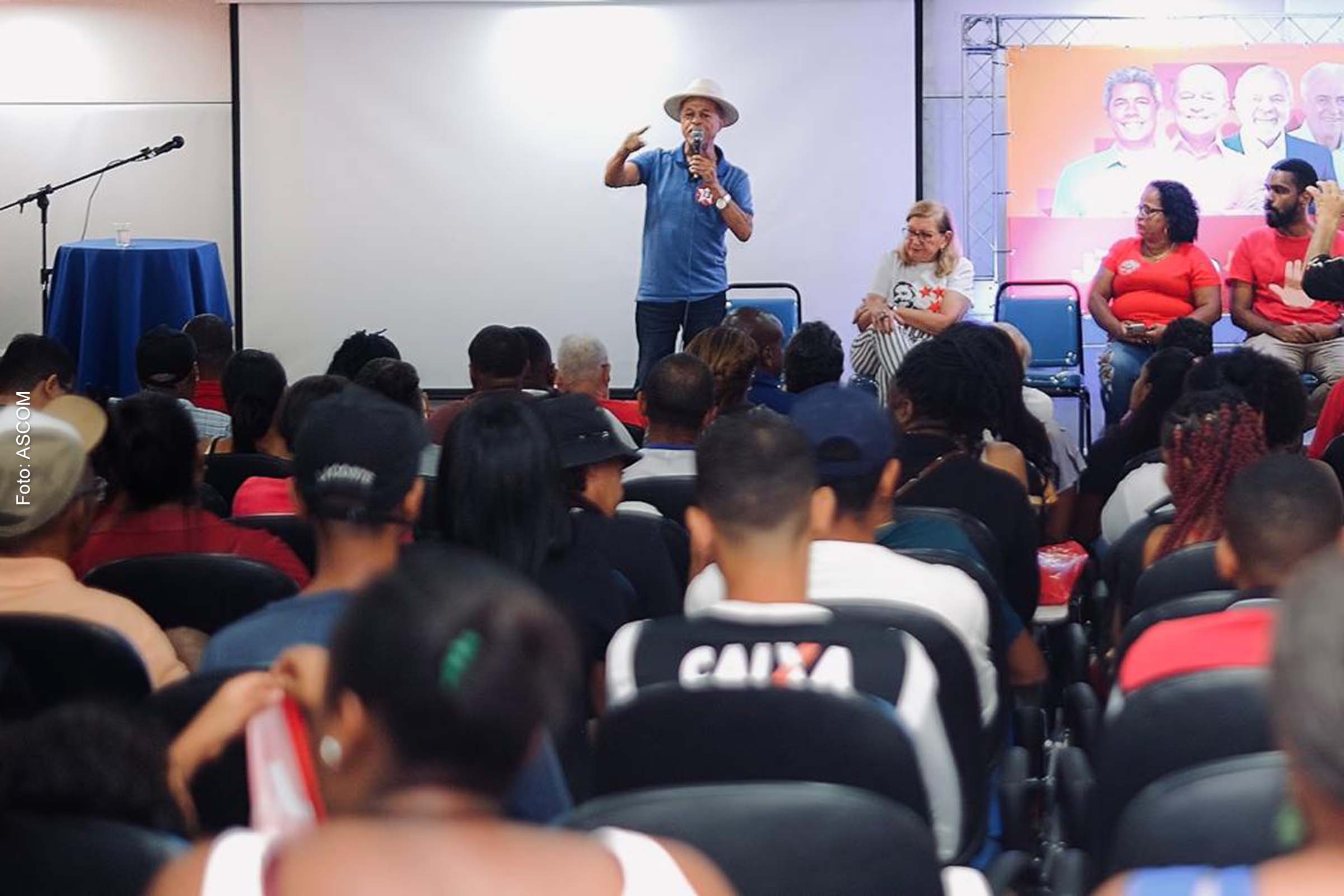 Ao lado de apoiadores, Joseildo discursou sobre políticas de moradia e saneamento que podem ajudar no desenvolvimento da capital que abriga quase 3 milhões de pessoas.