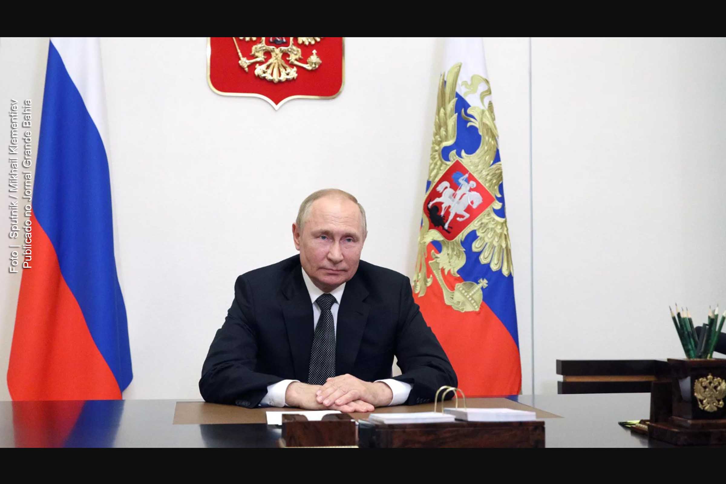 O presidente da Rússia, Vladimir Putin, anunciou nesta quarta-feira (21/09/2022) a mobilização de centenas de milhares de russos para lutar na Ucrânia, alertando o Ocidente de que o País usaria "todos os meios" para se defender. Diante da contraofensiva das forças do Governo Zelensky, Putin aposta na escalada do conflito.