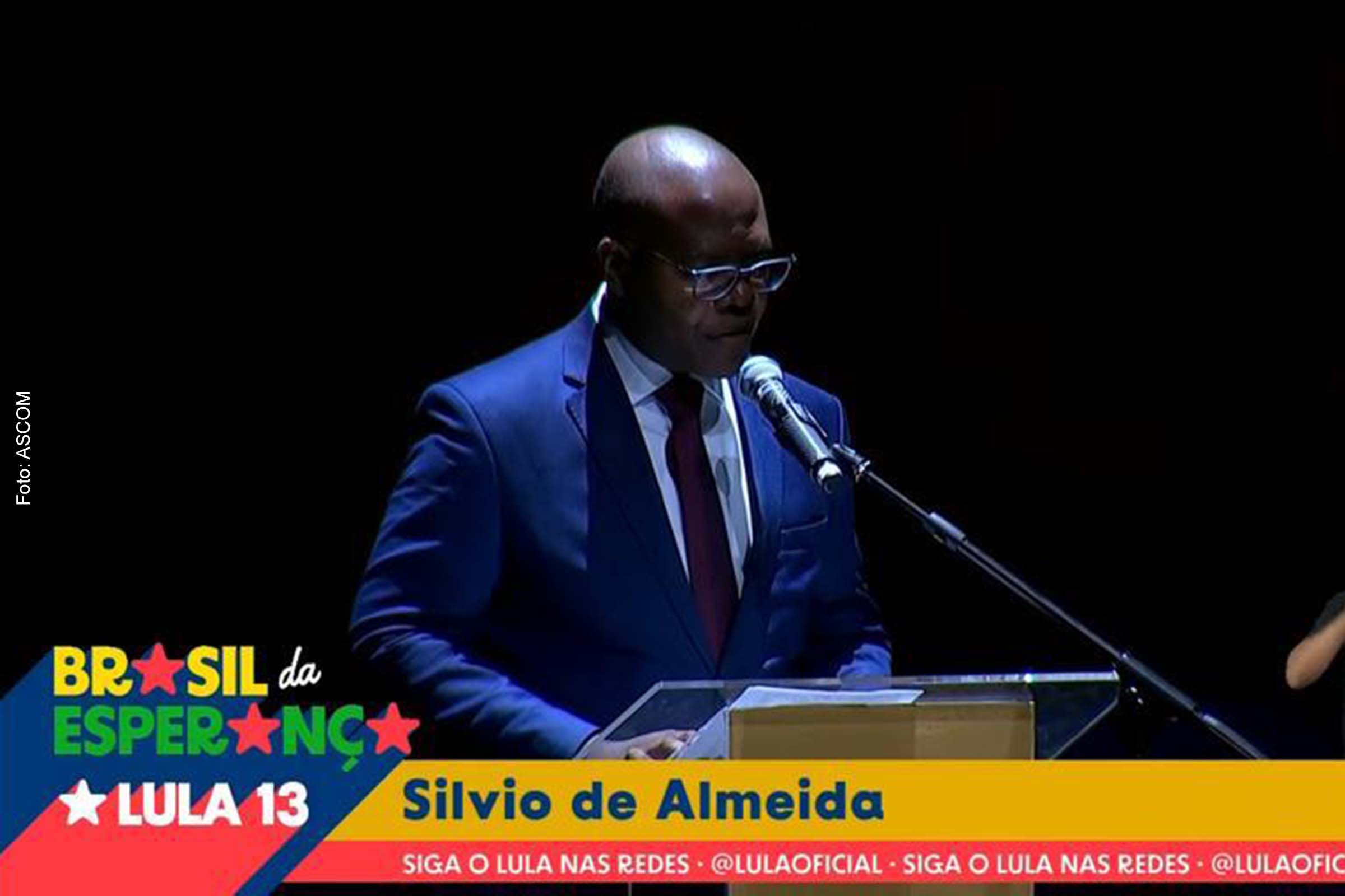Presidente do Instituto Luiz Gama, o advogado e filósofo Silvio Almeida defendeu voto no ex-presidente como pão para quem tem fome, o remédio e o leite para o doente.