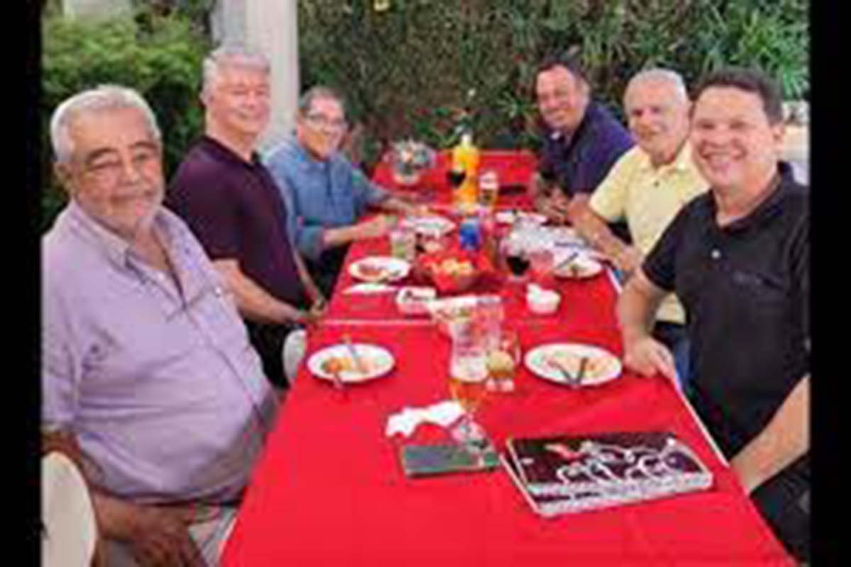 A Confraria dos Gastrônomos começa, sábado, as comemorações dos 40 anos de fundação, sob a presidência de Wilsinho Pereira e o novo Conselho.