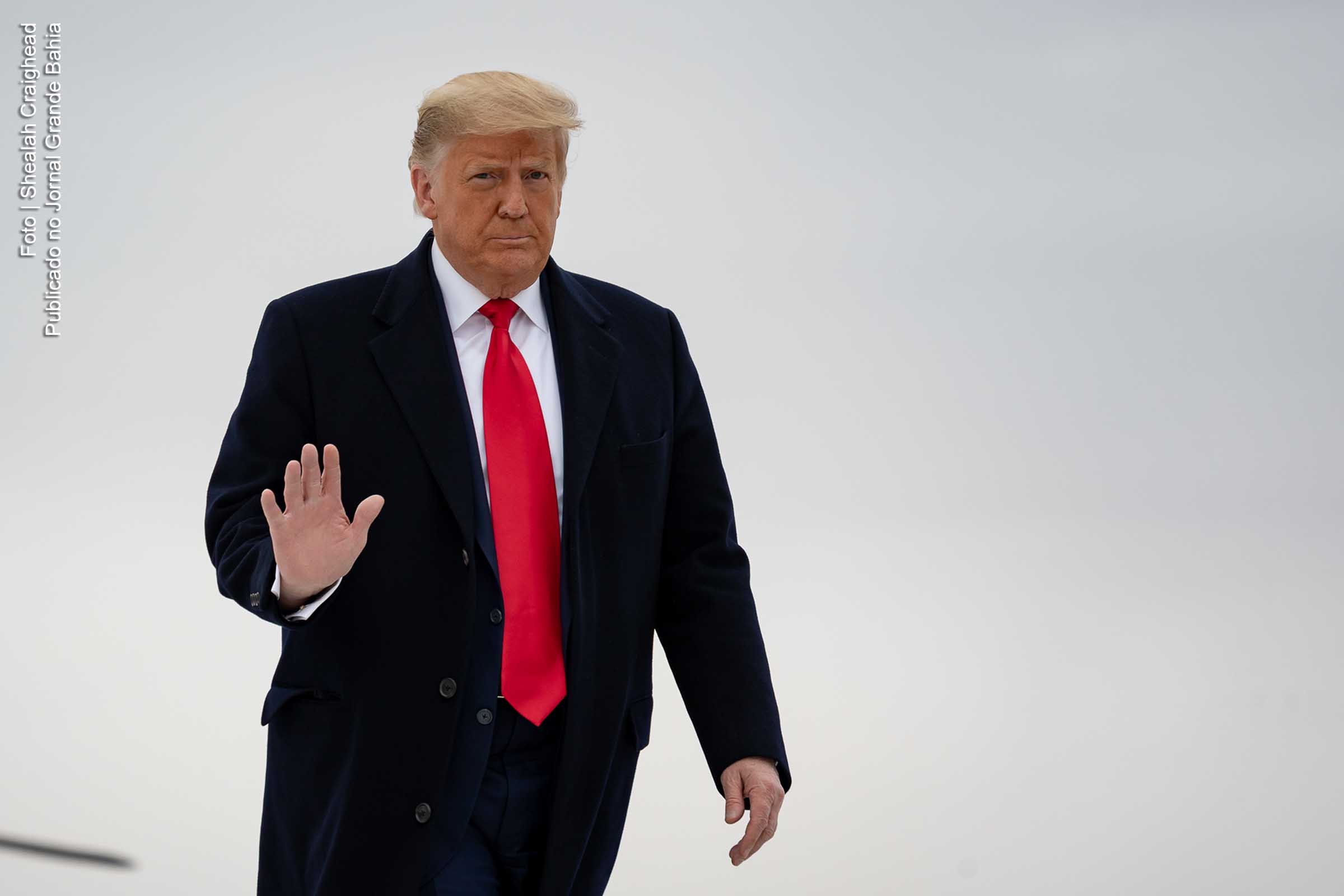 Ex-presidente Donald Trump apela a negociações de paz imediatas entre Rússia e Ucrânia para evitar 3ª Guerra Mundial; Paz duradoura na Europa só pode ser alcançada com a participação da Rússia, diz ex-chanceler Angela Merkel