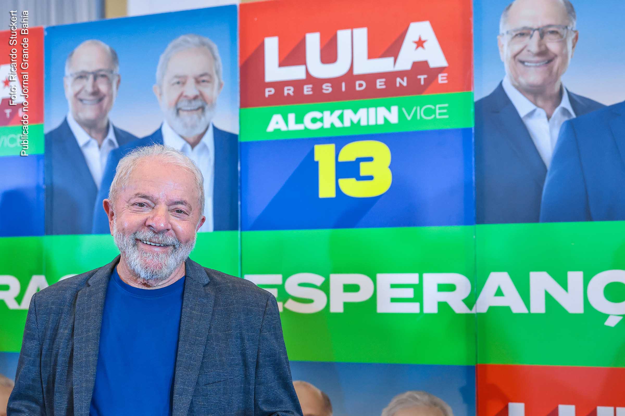 Lula (PT) lidera pesquisa de intenção de voto para presidente da República no segundo turno das Eleições 2022. Dados foram divulgados pelo Ipec, nesta quarta-feira (05/10/2022).