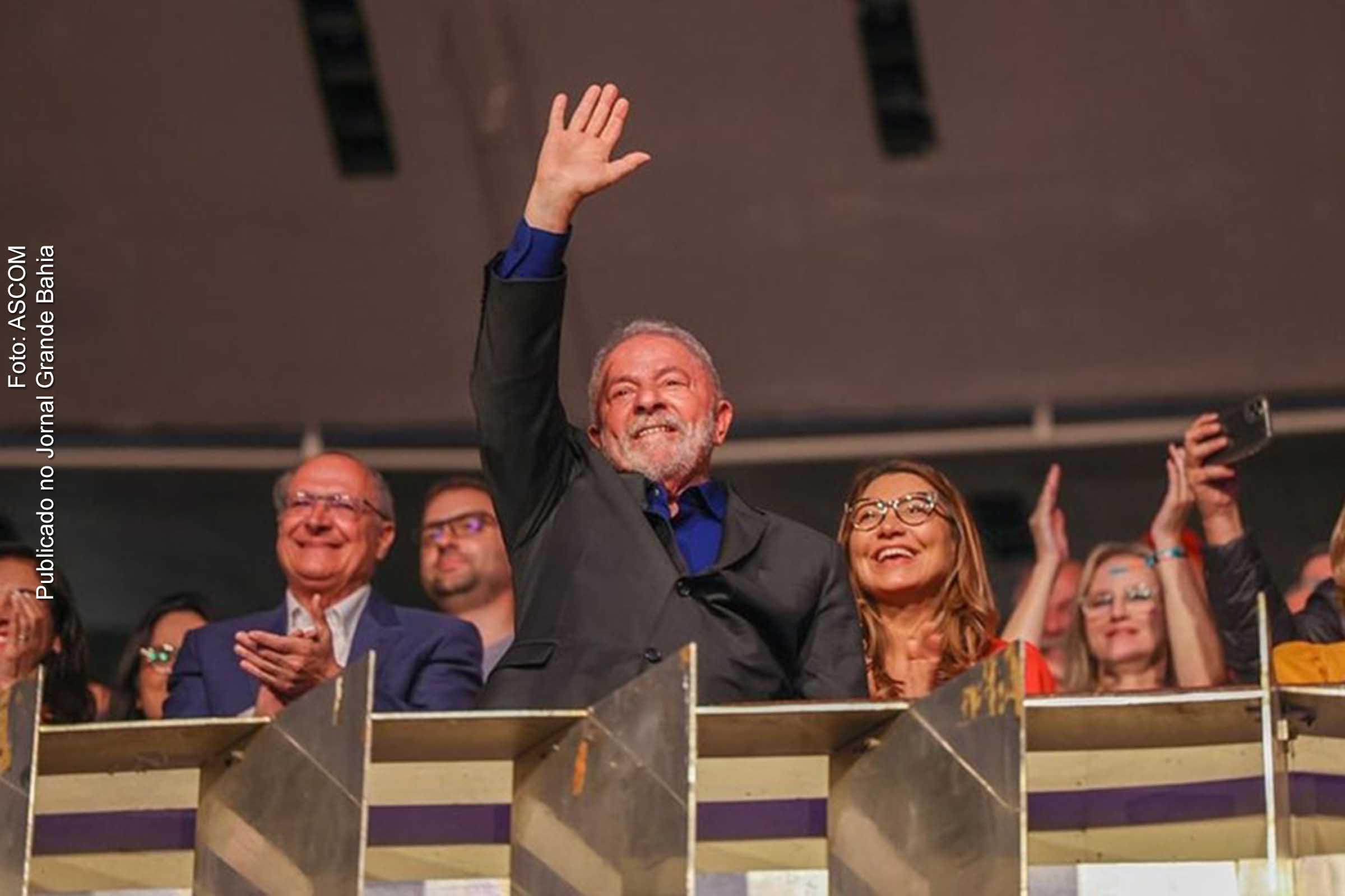 Luiz Inácio Lula da Silva (PT) comemora vitória para presidente da República no segundo turno das Eleições 2022.