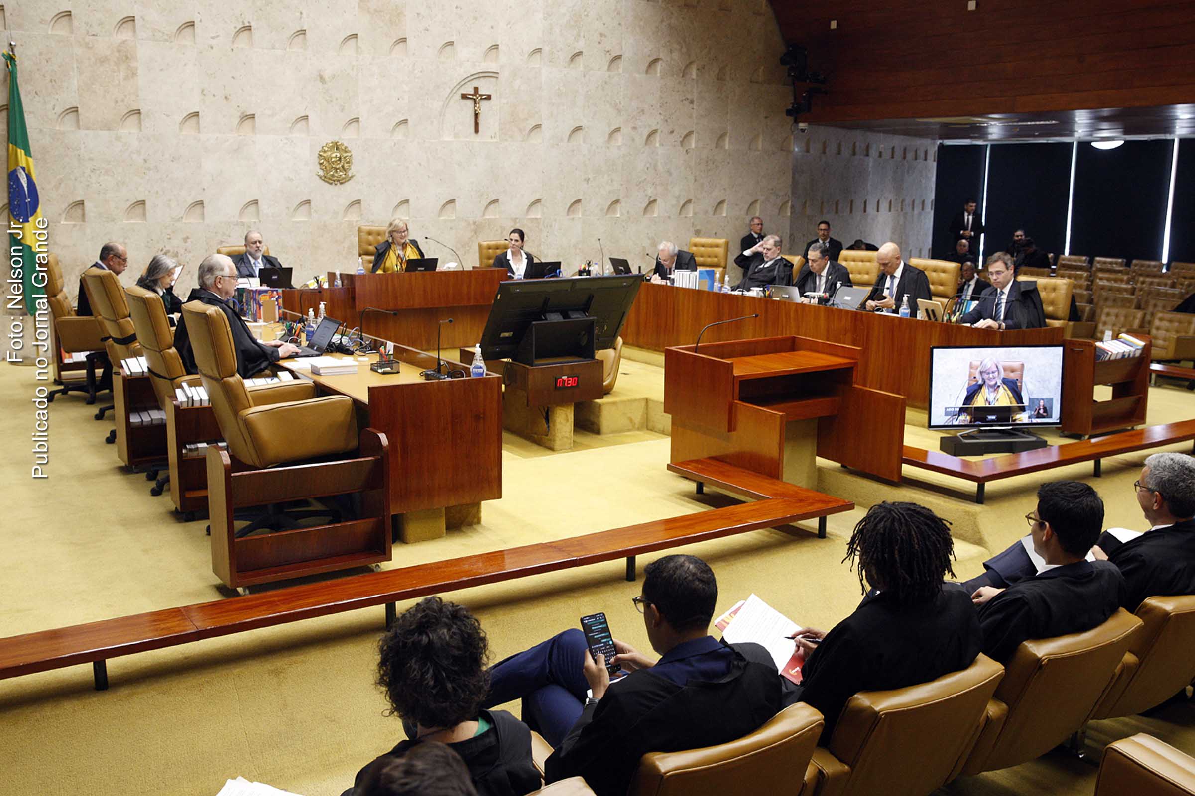 Sessão plenária do STF presidida pela Ministra Rosa Weber.