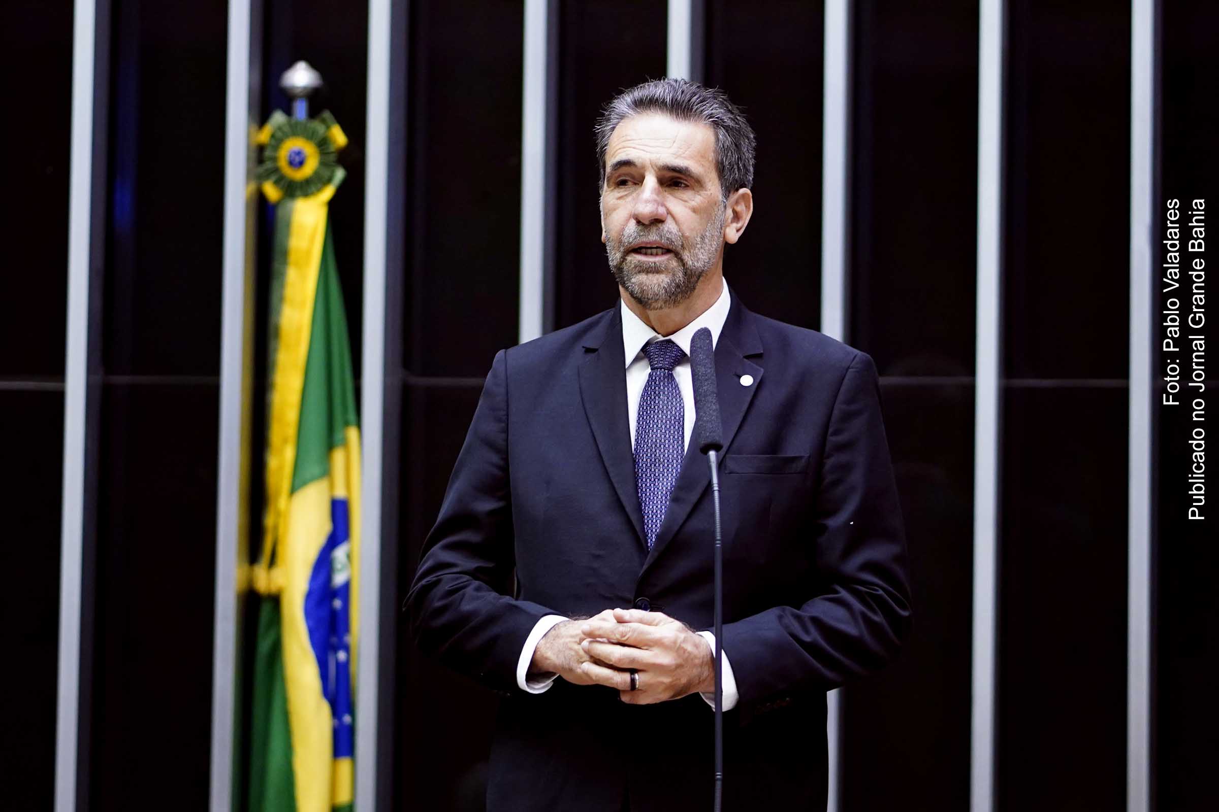 “A prioridade é qualquer projeto que volte a tributar lucros e dividendos e que reduza a cobrança de IR sobre os mais pobres”, defende o deputado Enio Verri (PT-PR). Reforma pode redefinir limites de isenção.