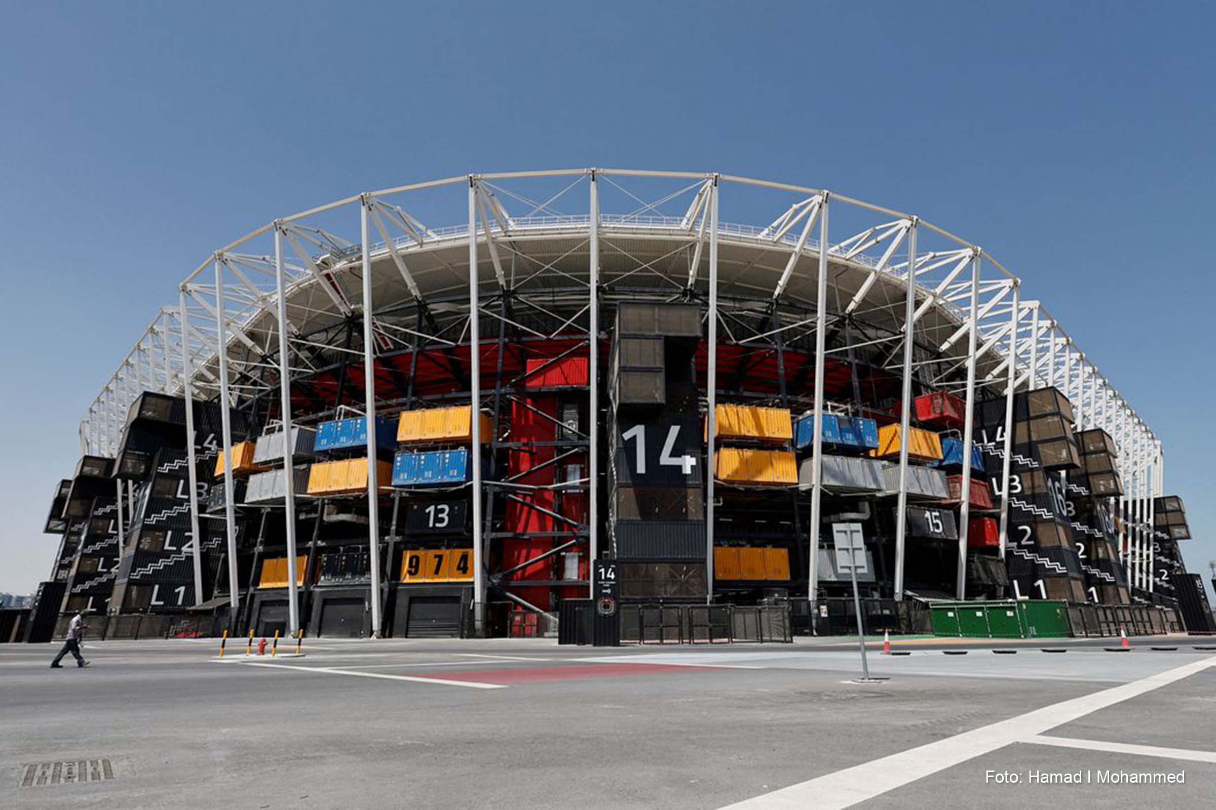 Para receber torcedores provenientes de diferentes partes do mundo, o Catar preparou estádios muito modernos, mas sem deixar de lado a tradição e cultura local.