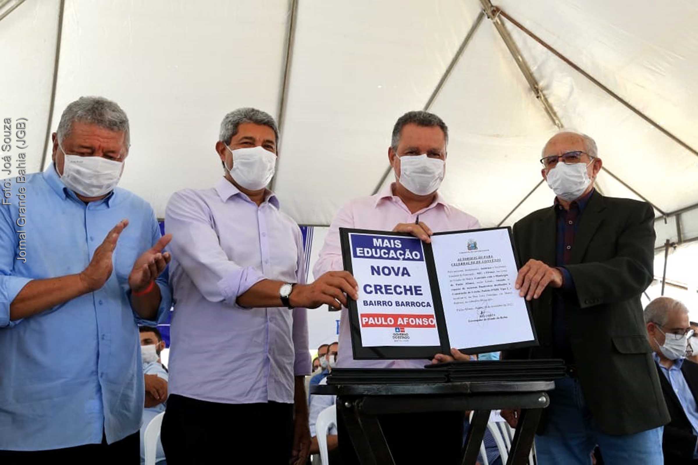 Jerônimo Rodrigues, governador eleito e Rui Costa, governador da Bahia, participam de ato em Paulo Afonso.