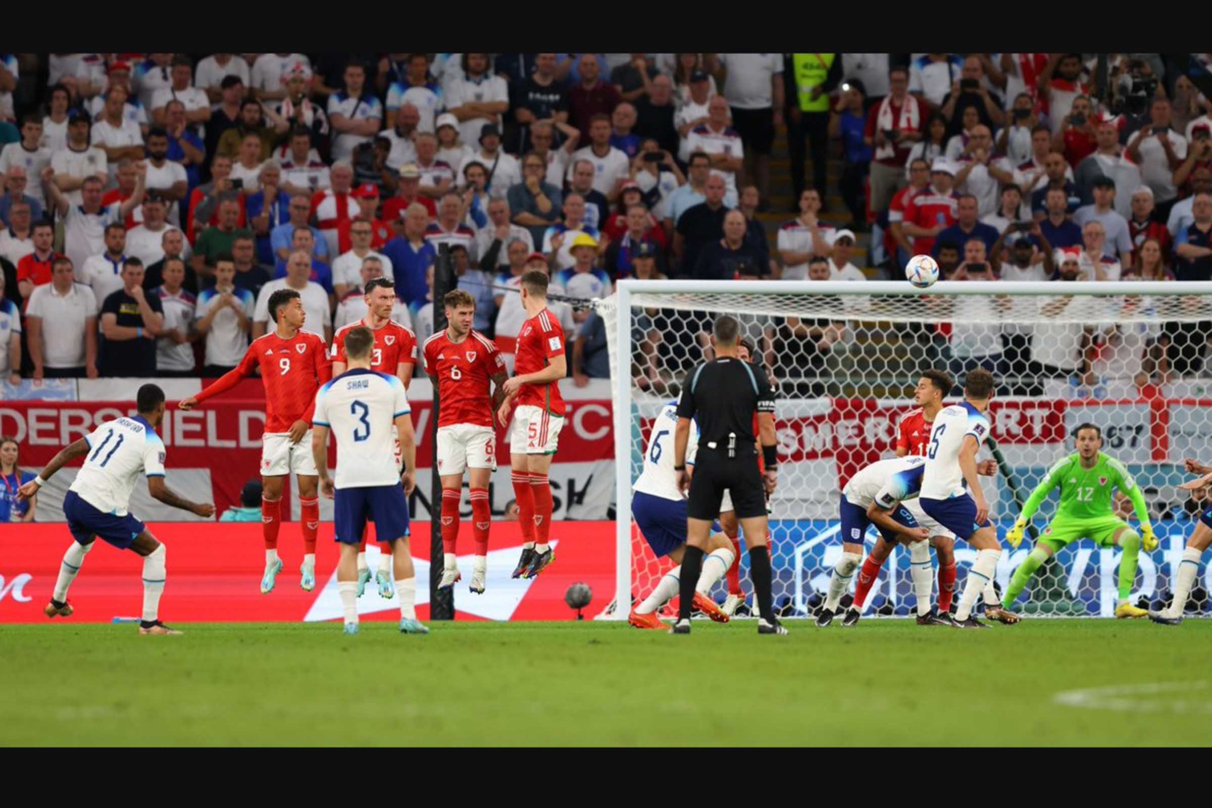 Jovens brilham, Inglaterra bate Gales e avança em 1º lugar no Grupo B da Copa do Catar