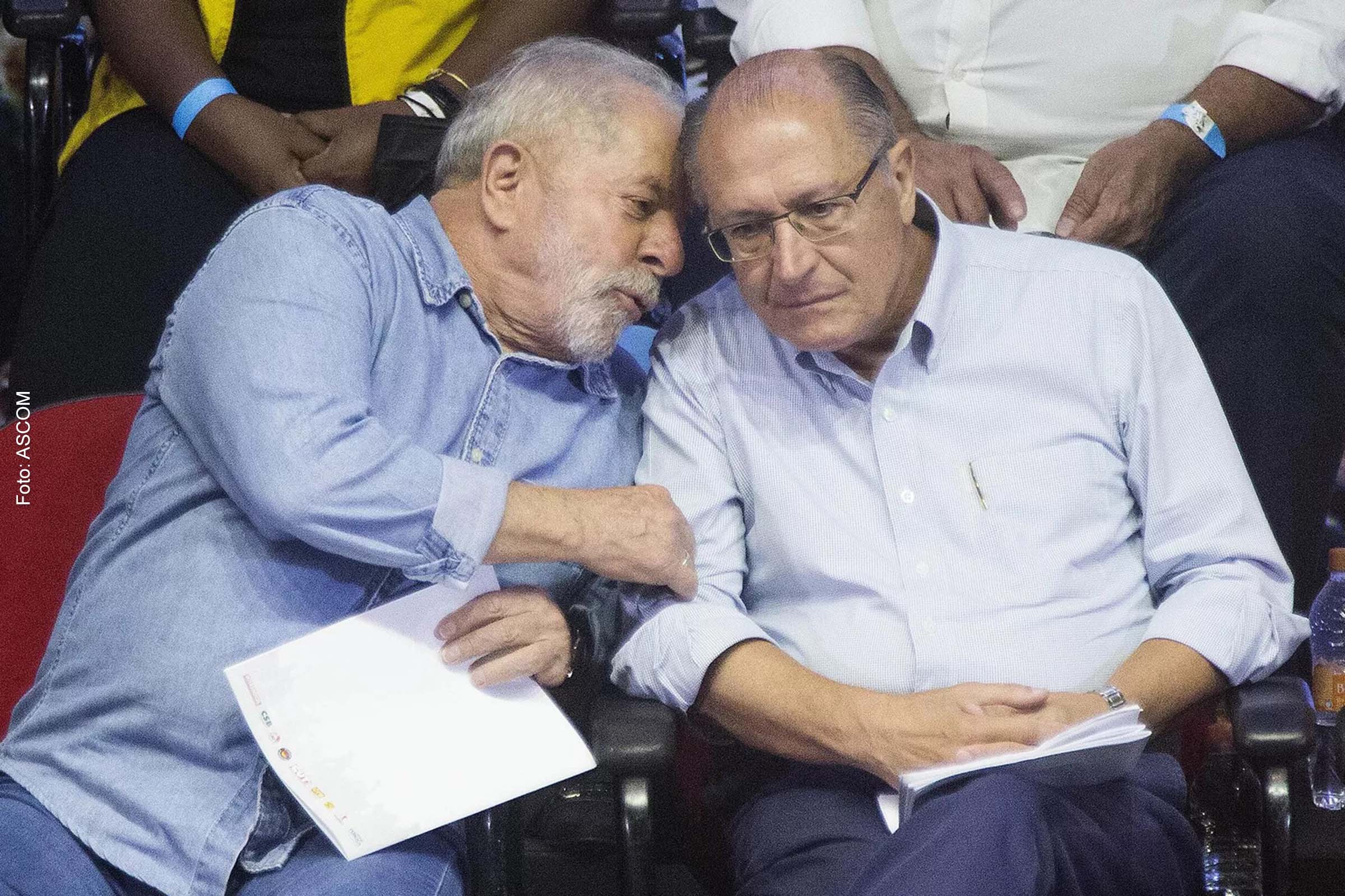 Lula, presidente eleito da República, e Geraldo Alckmin, companheiro de chapa e vice-presidente eleito.