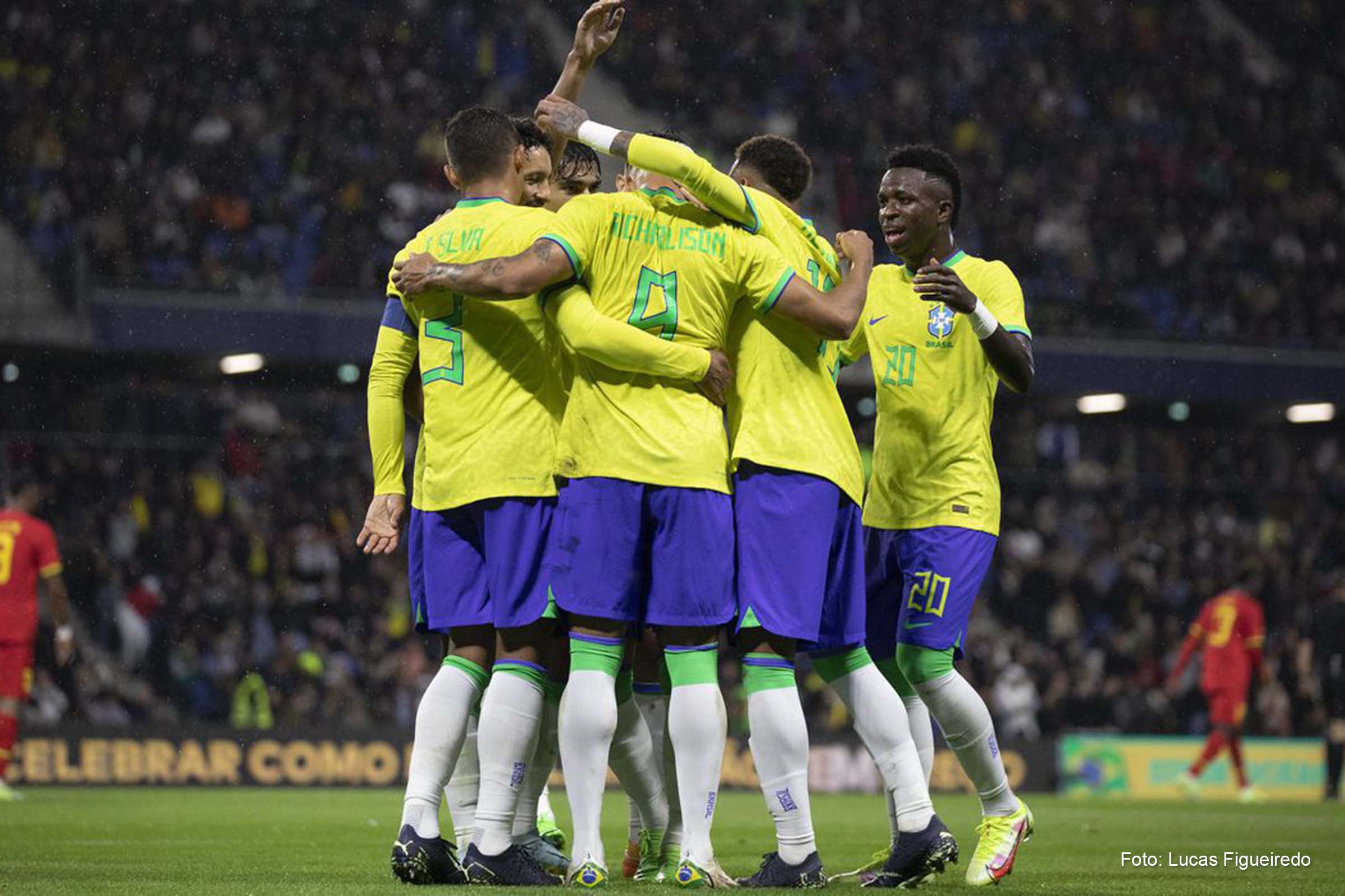 A expectativa é que o técnico relacione Fred no lugar de Neymar, opte por Lucas Paquetá como meia-atacante e arrisque Éder Militão na lateral-direita.