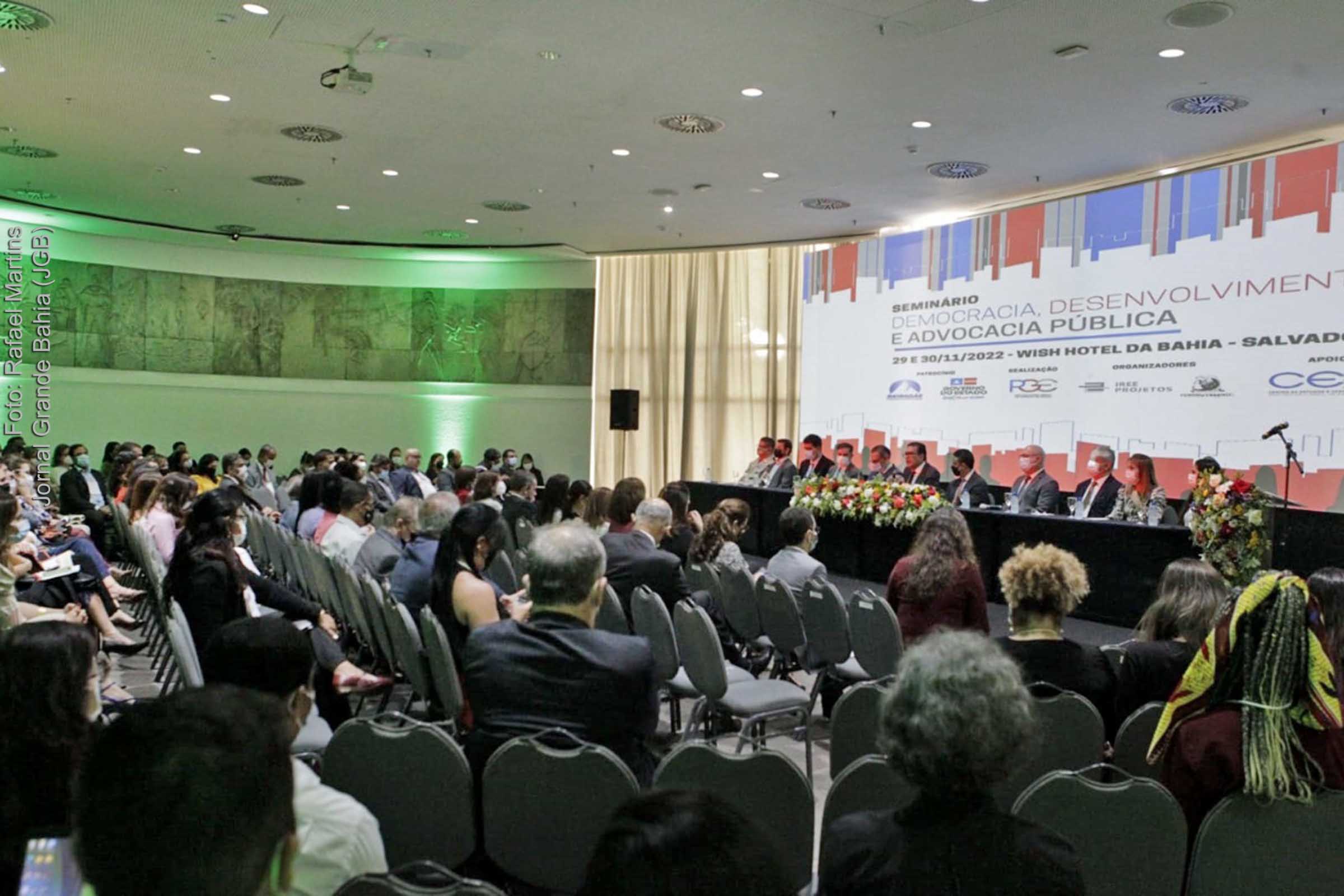 PGE Bahia promove seminário que destaca importância da advocacia pública para manutenção da Democracia