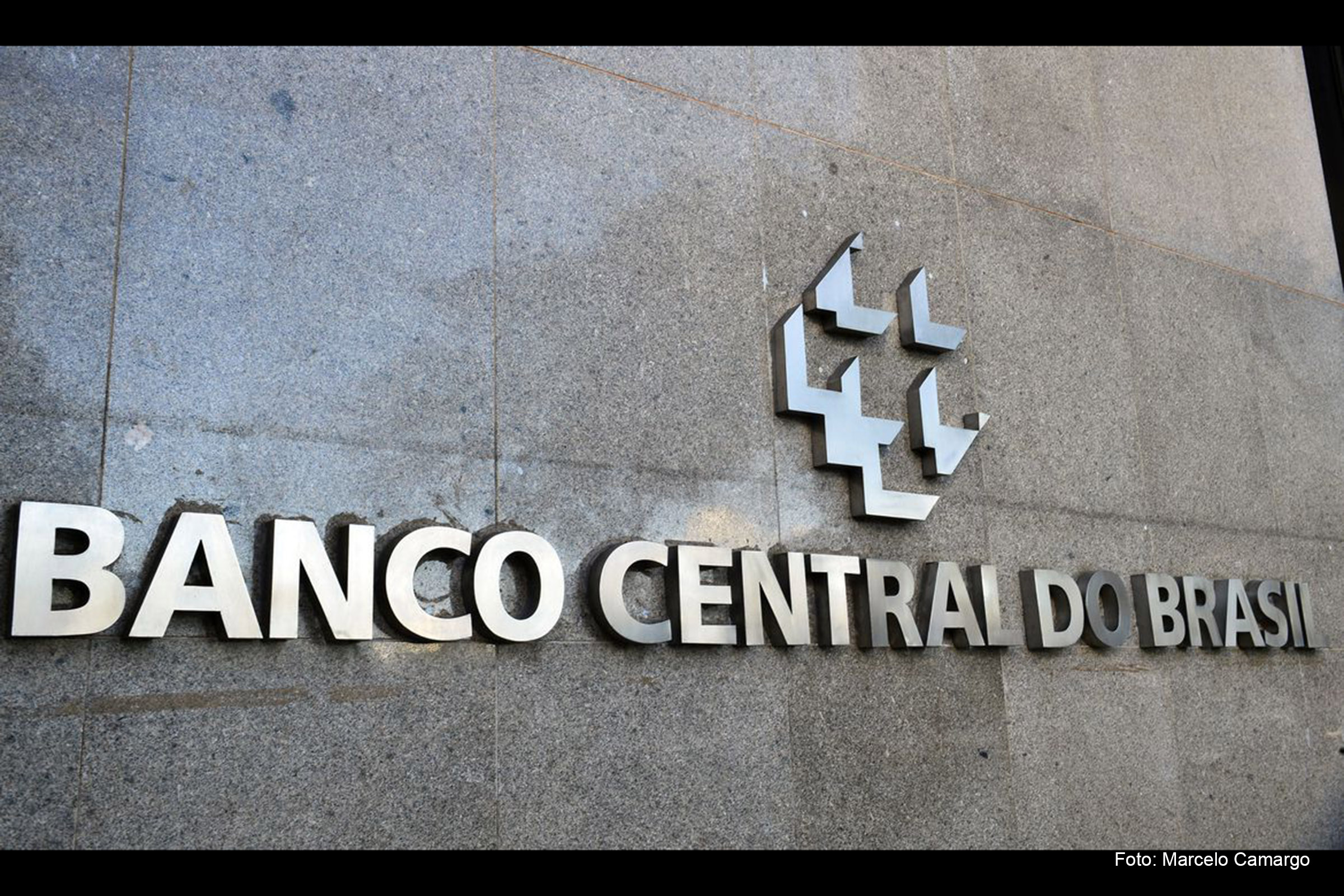 Para 2024, a revisão foi de 2,8% para 3% e, para 2025, permanece em 2,8%.