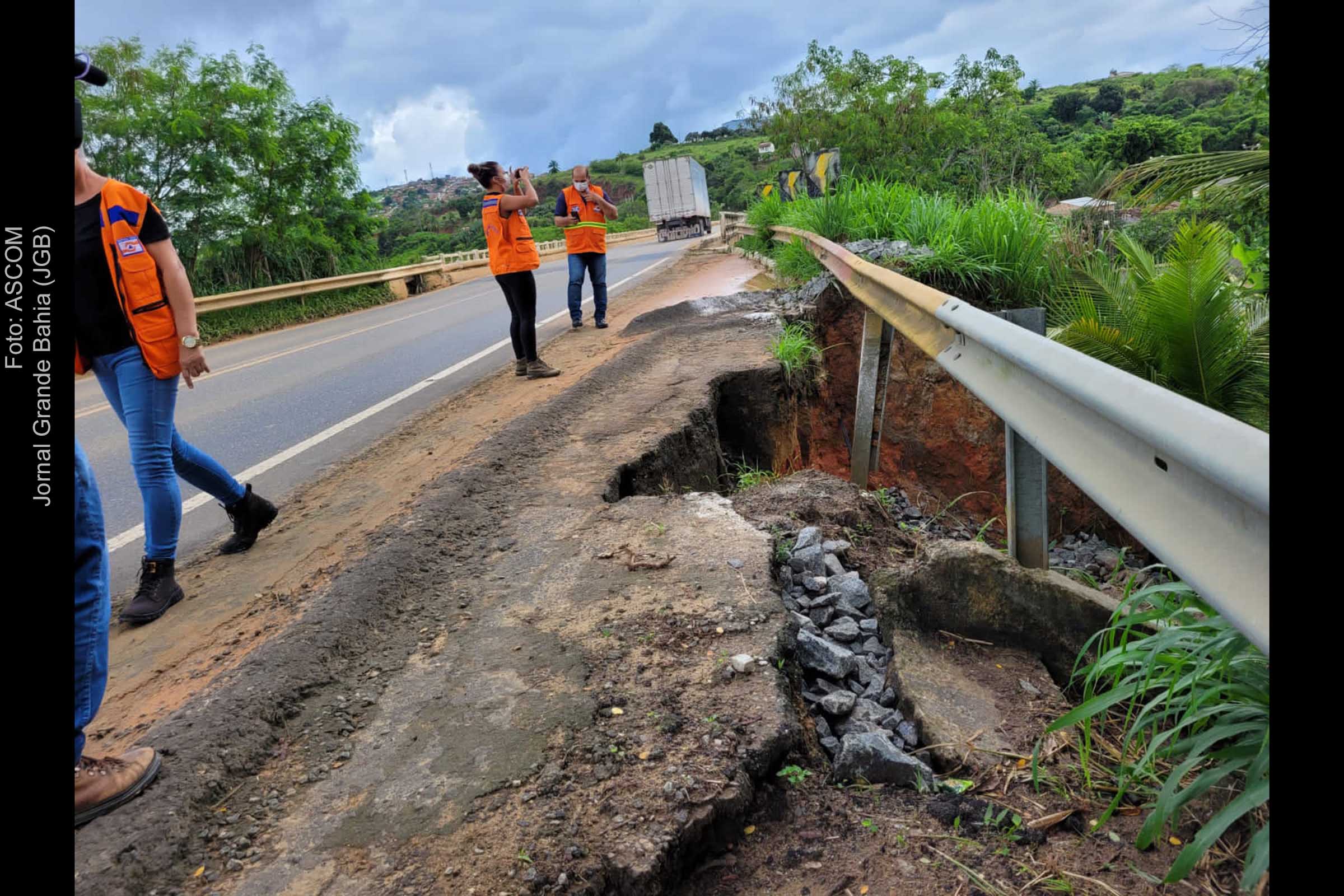 Chuvas deste início de dezembro de 2022 afetam parte infraestrutura viária da Bahia.