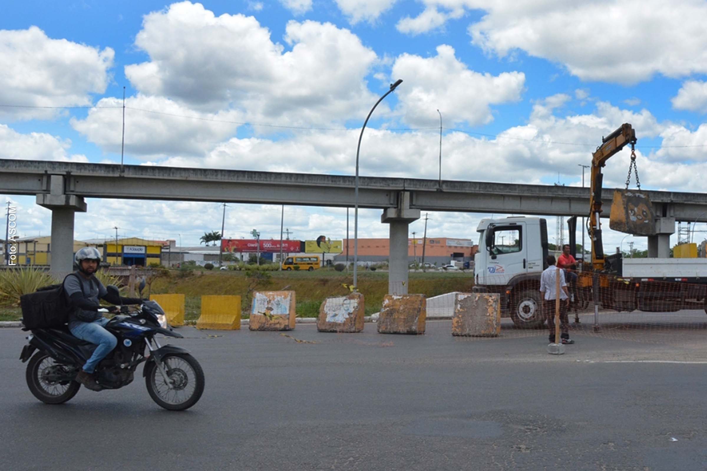 O contrato junto a empresa já foi assinado e a Superintendência de Operações e Manutenção está concluindo os estudos técnicos para que a obra seja iniciada.