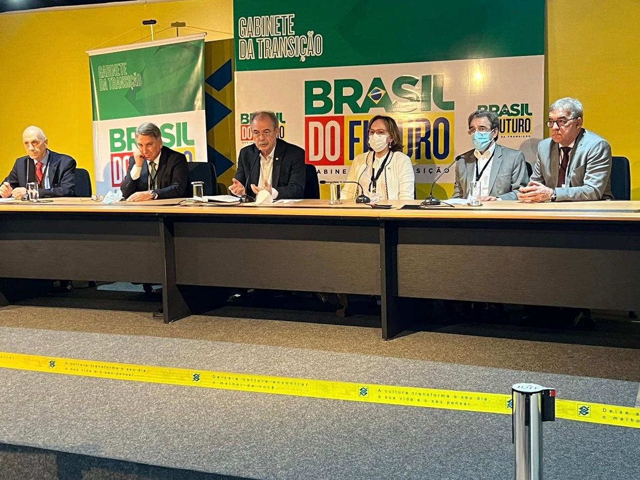 Deputado Zé Neto participa de reunião do Grupo de Transição de Trabalho da Indústria, Comércio e Serviço.