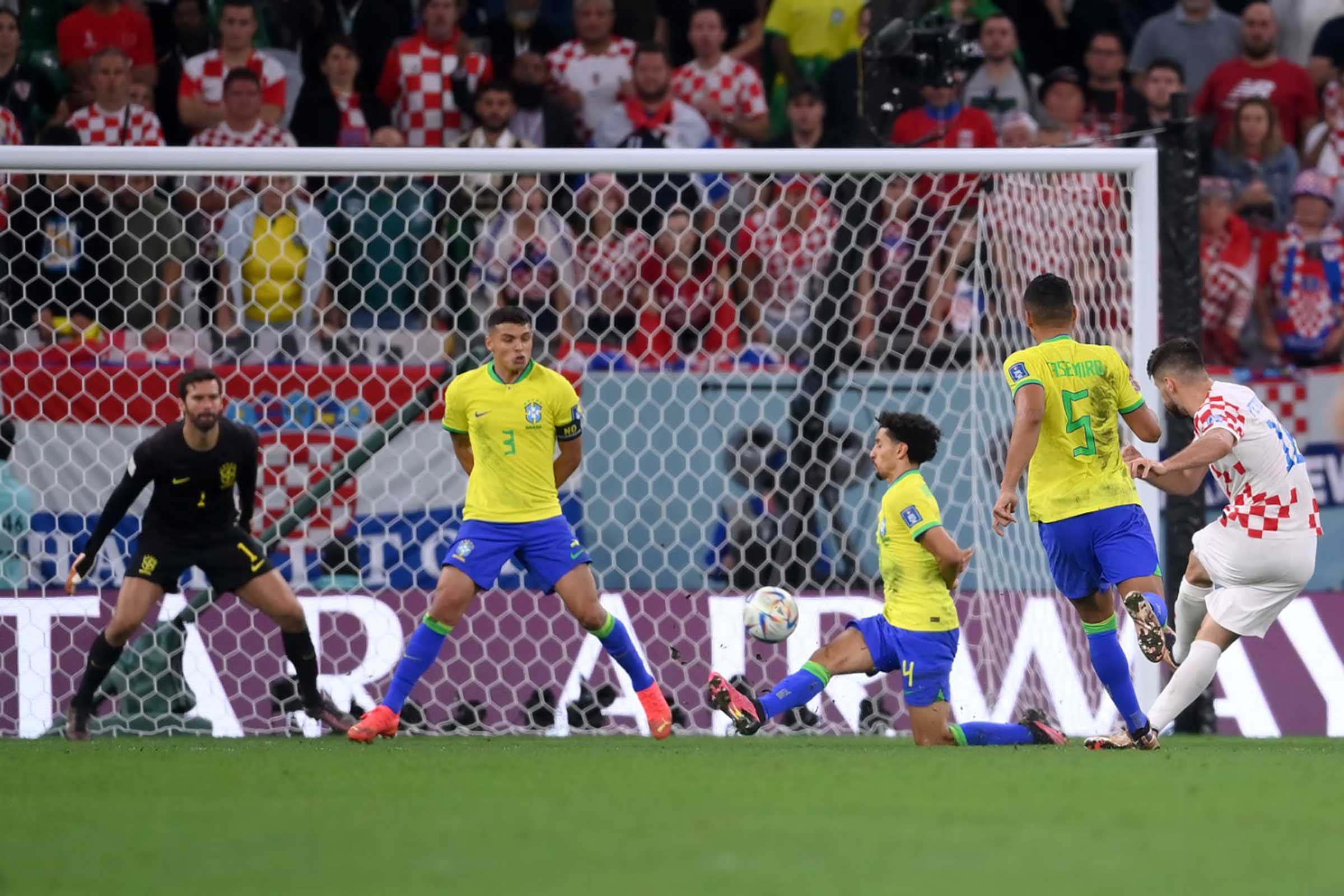 Croácia elimina Brasil nos pênaltis; Time europeu disputa semifinal da Copa do Catar contra a Argentina x Holanda